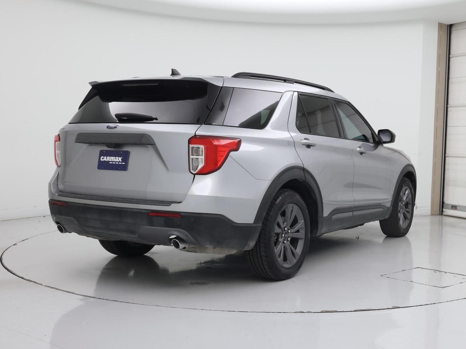 2024 Ford Explorer XLT - Photo 9