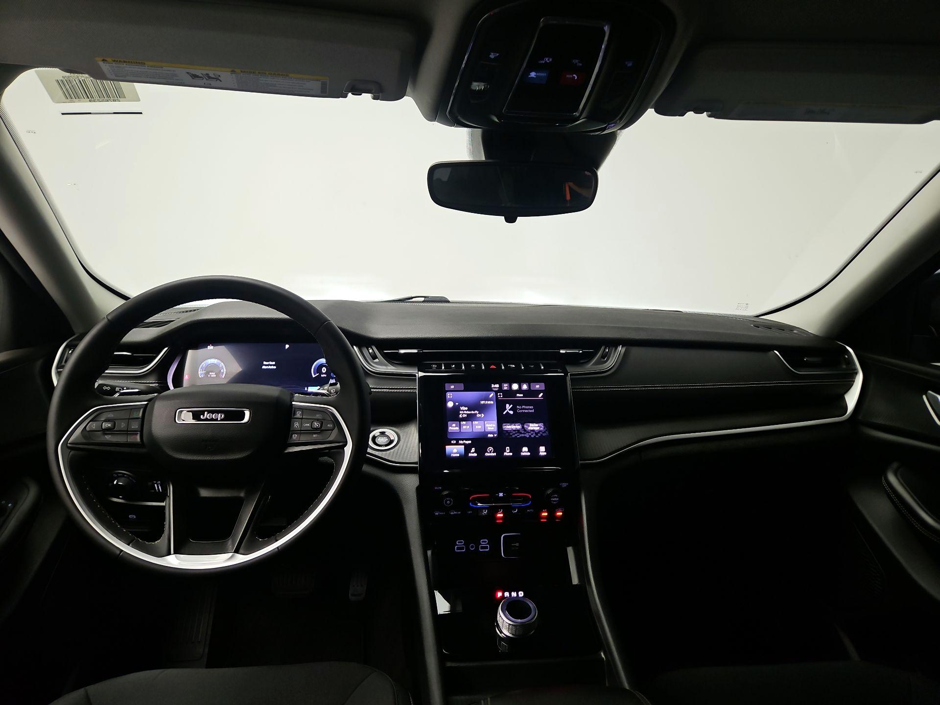 Thumbnail: 2023 Jeep Grand Cherokee - 9