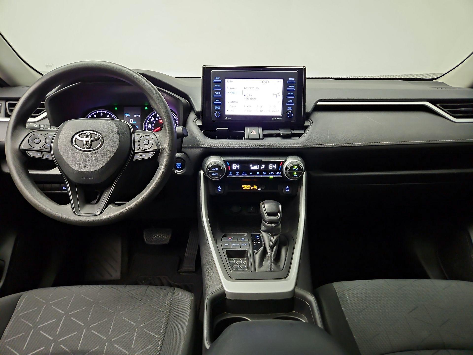 Thumbnail: 2021 Toyota RAV4 - 9
