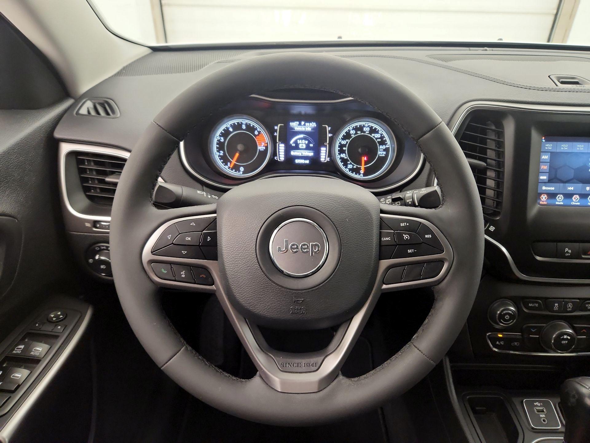 Thumbnail: 2021 Jeep Cherokee - 10