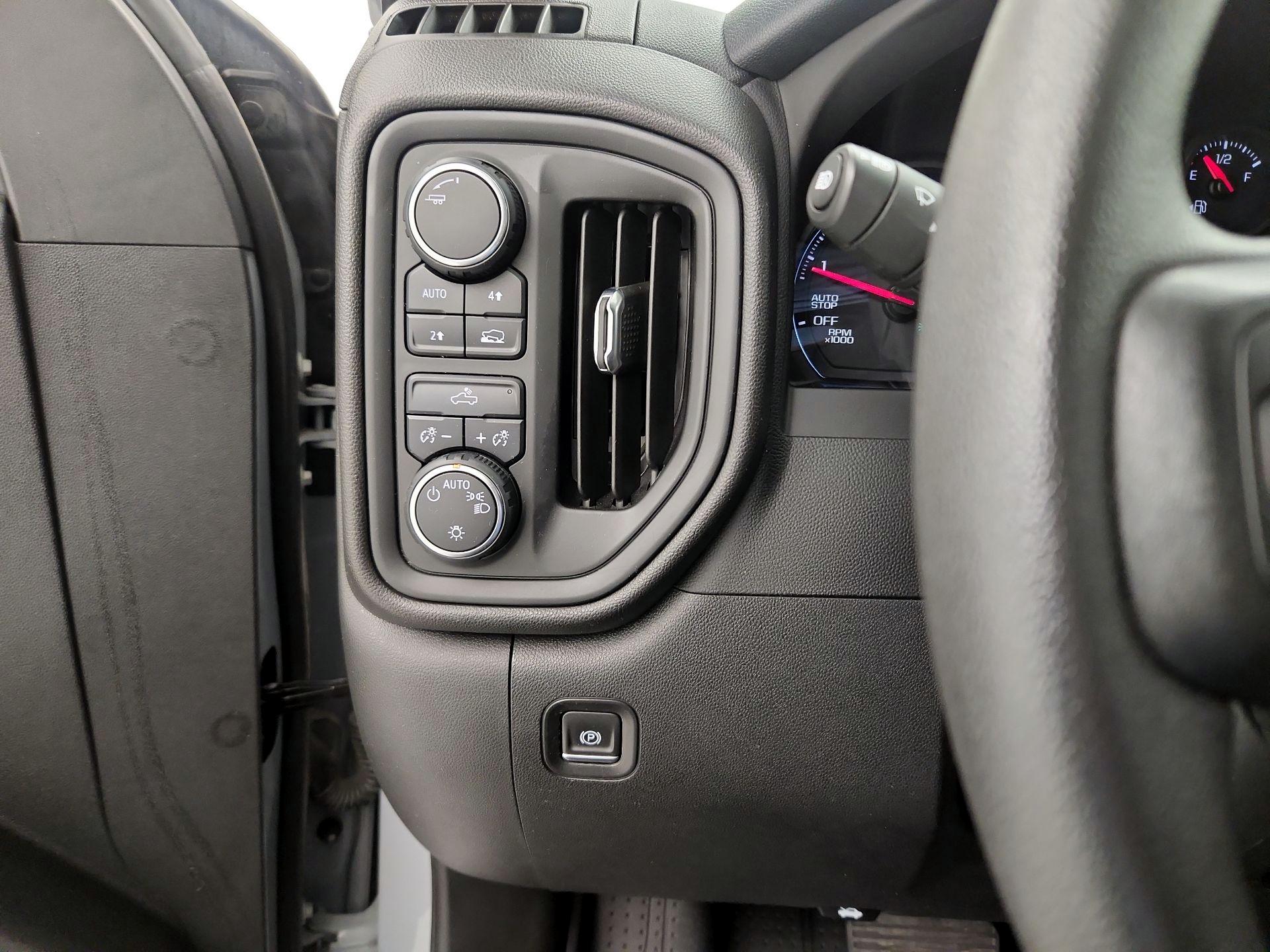 Thumbnail: 2024 Chevrolet Silverado 1500 - 13