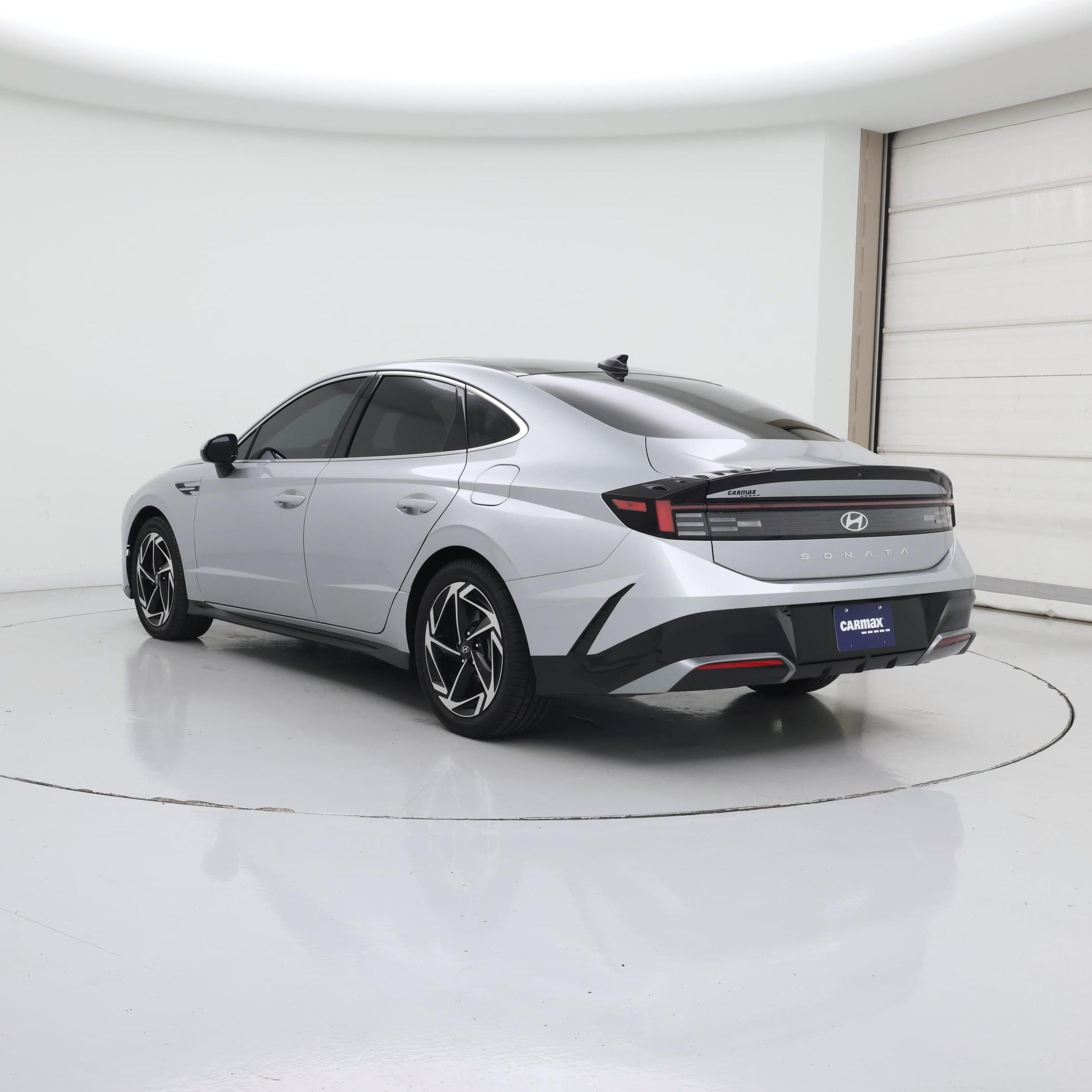 Thumbnail: 2024 Hyundai Sonata - 2