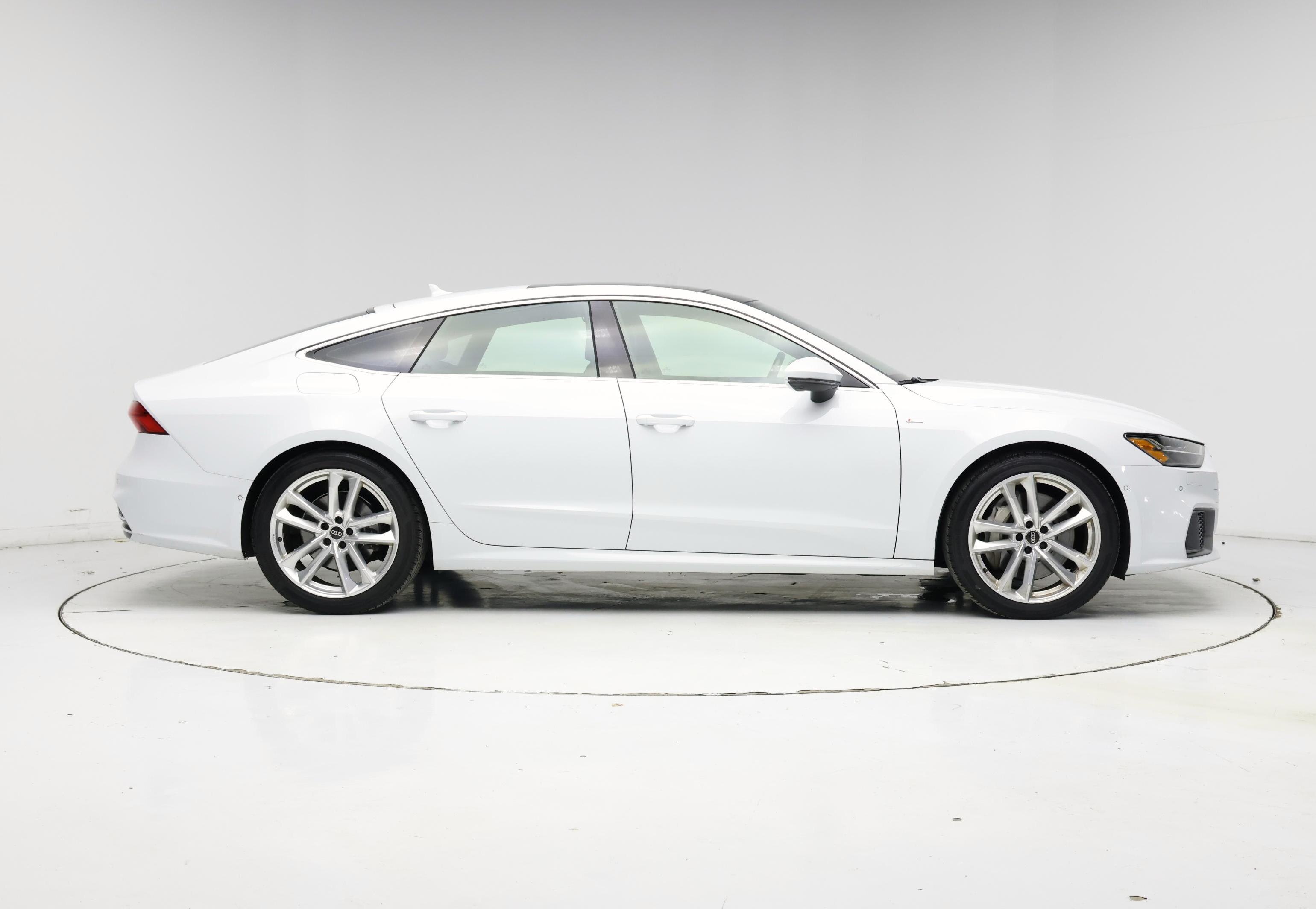 Thumbnail: 2021 Audi A7 - 7