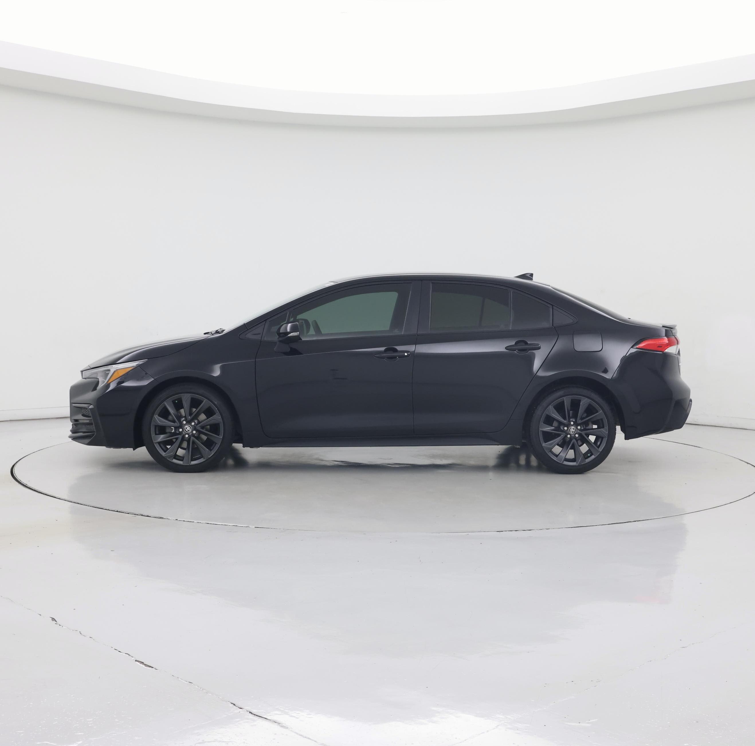 Thumbnail: 2023 Toyota Corolla - 3