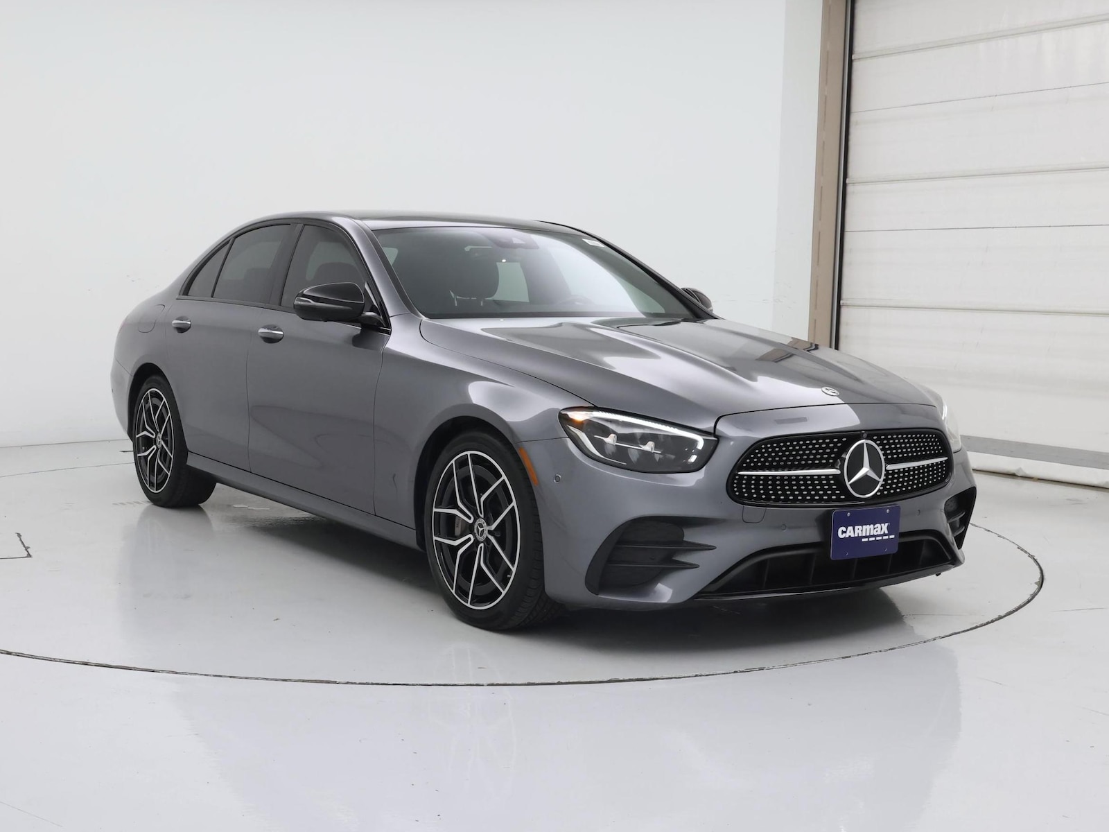 2022 Mercedes-Benz E-Class E350 - Photo 2
