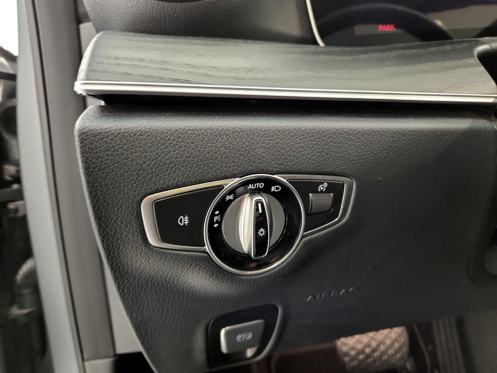 2022 Mercedes-Benz E-Class E350 - Photo 14