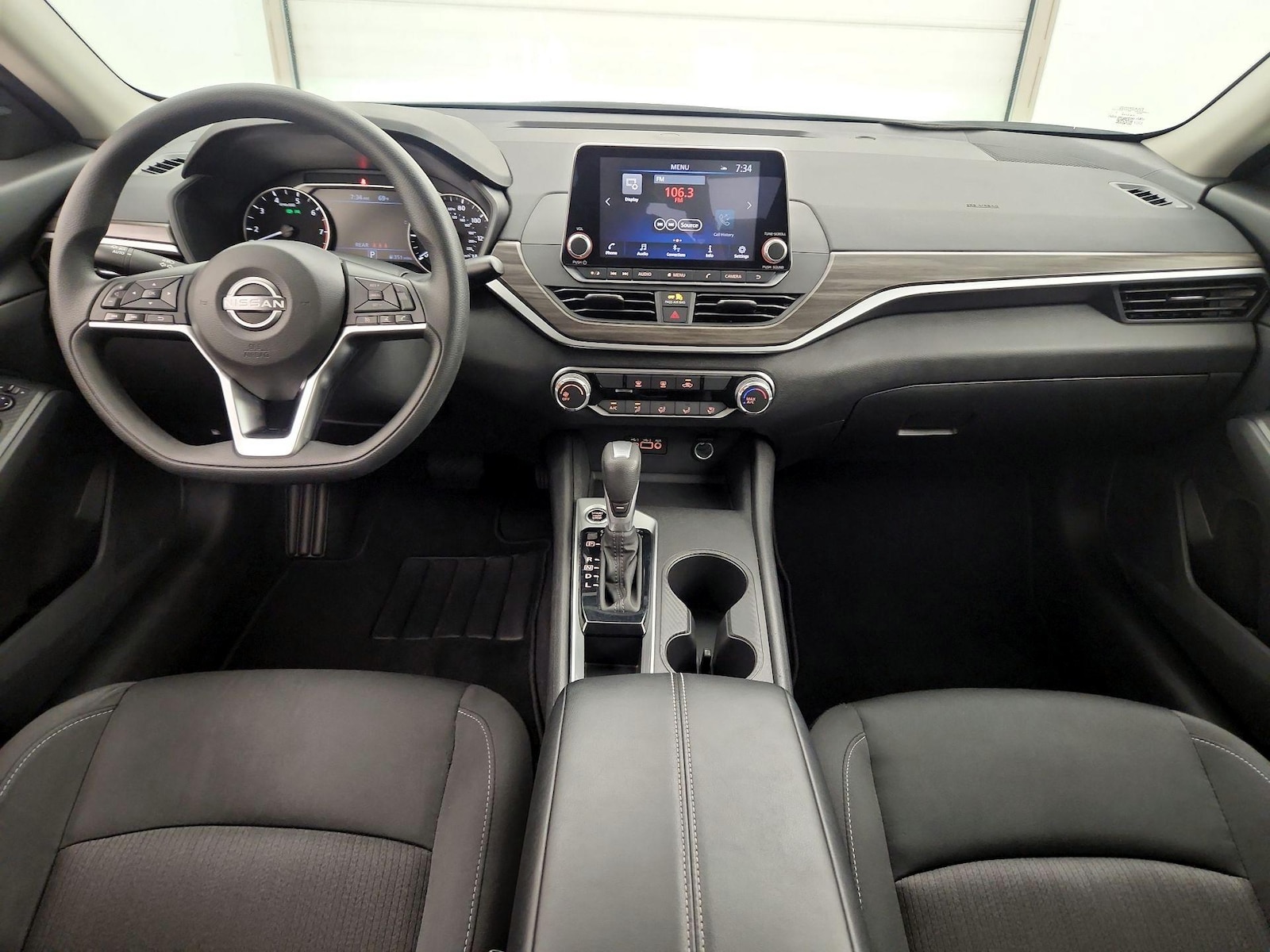 2025 Nissan Altima SV - Photo 10