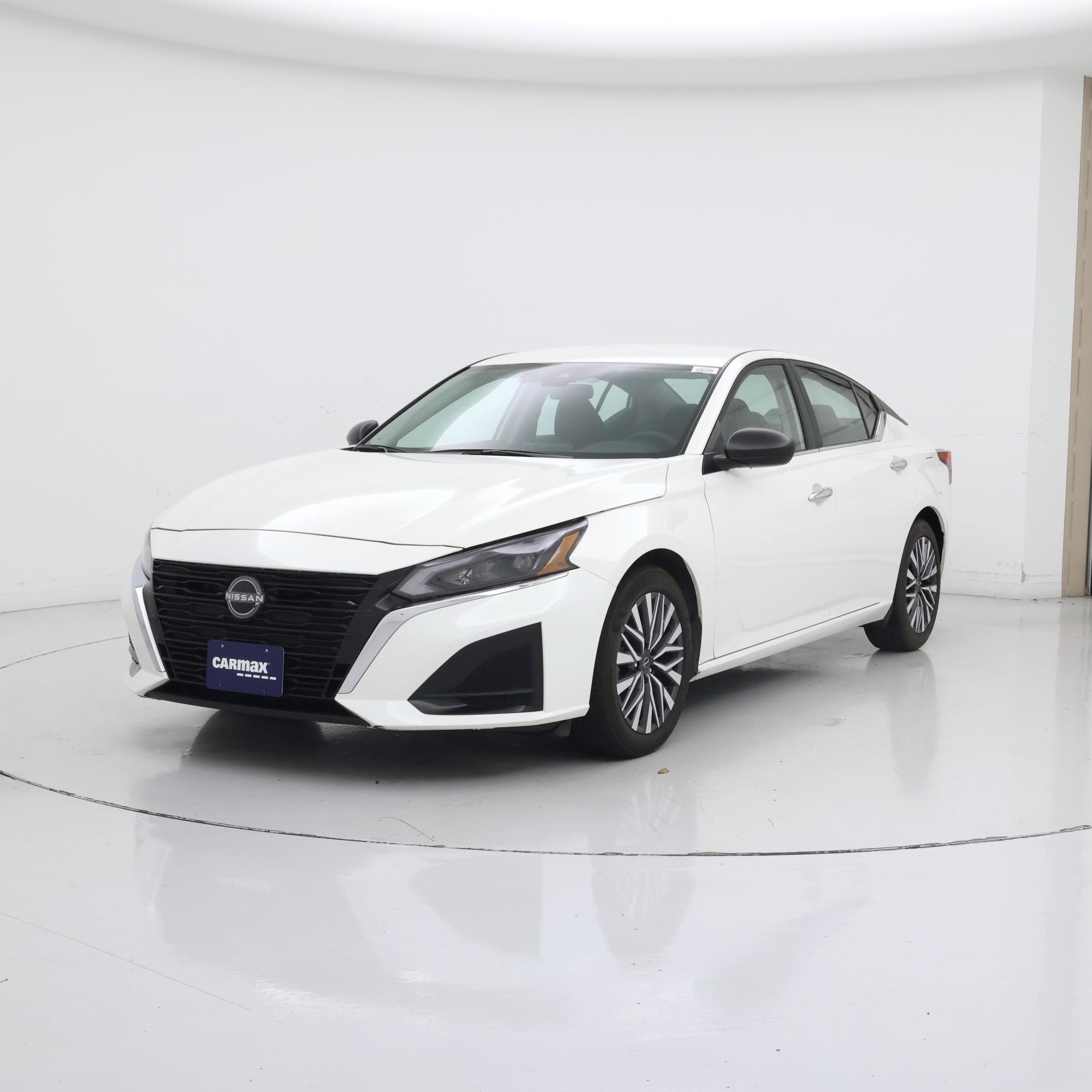 Thumbnail: 2025 Nissan Altima - 4