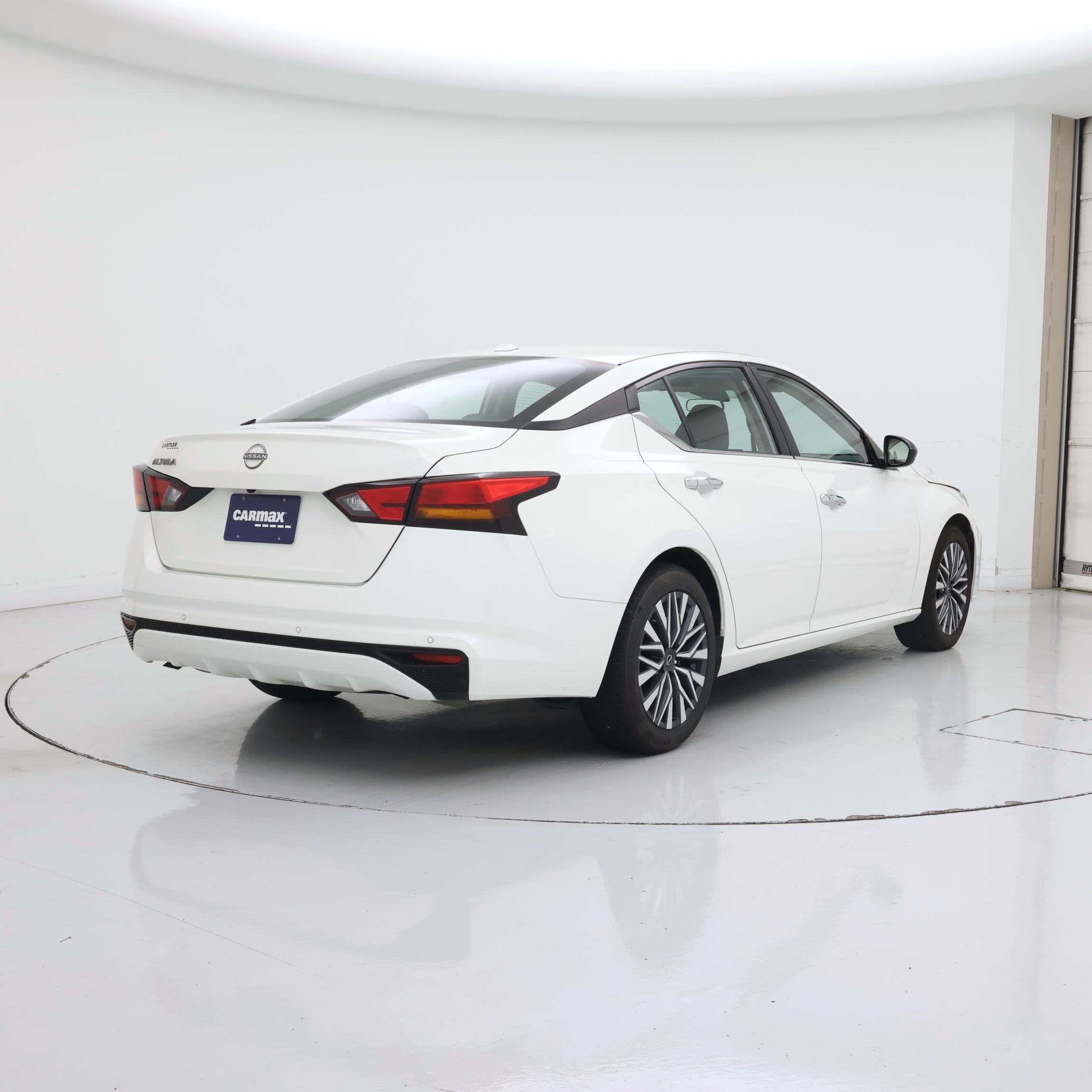 Thumbnail: 2025 Nissan Altima - 8