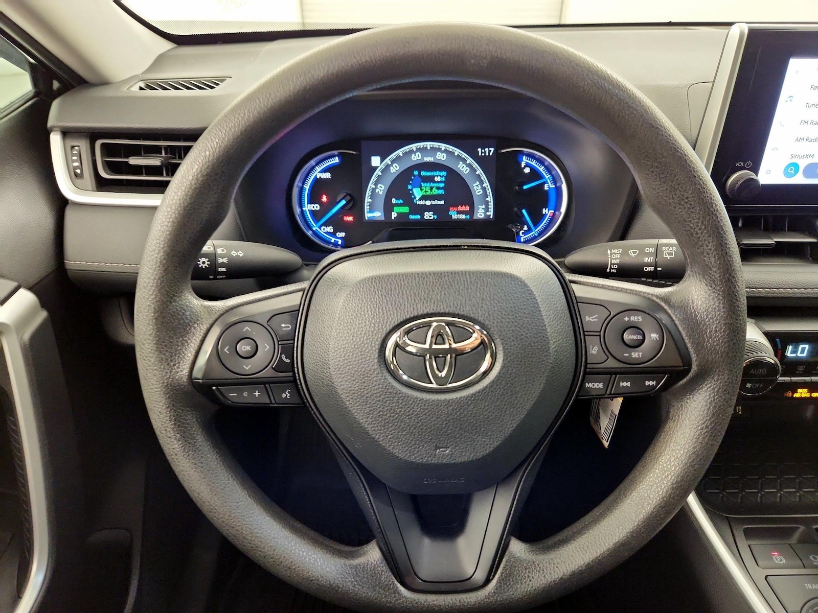 2024 Toyota RAV4 LE - Photo 11