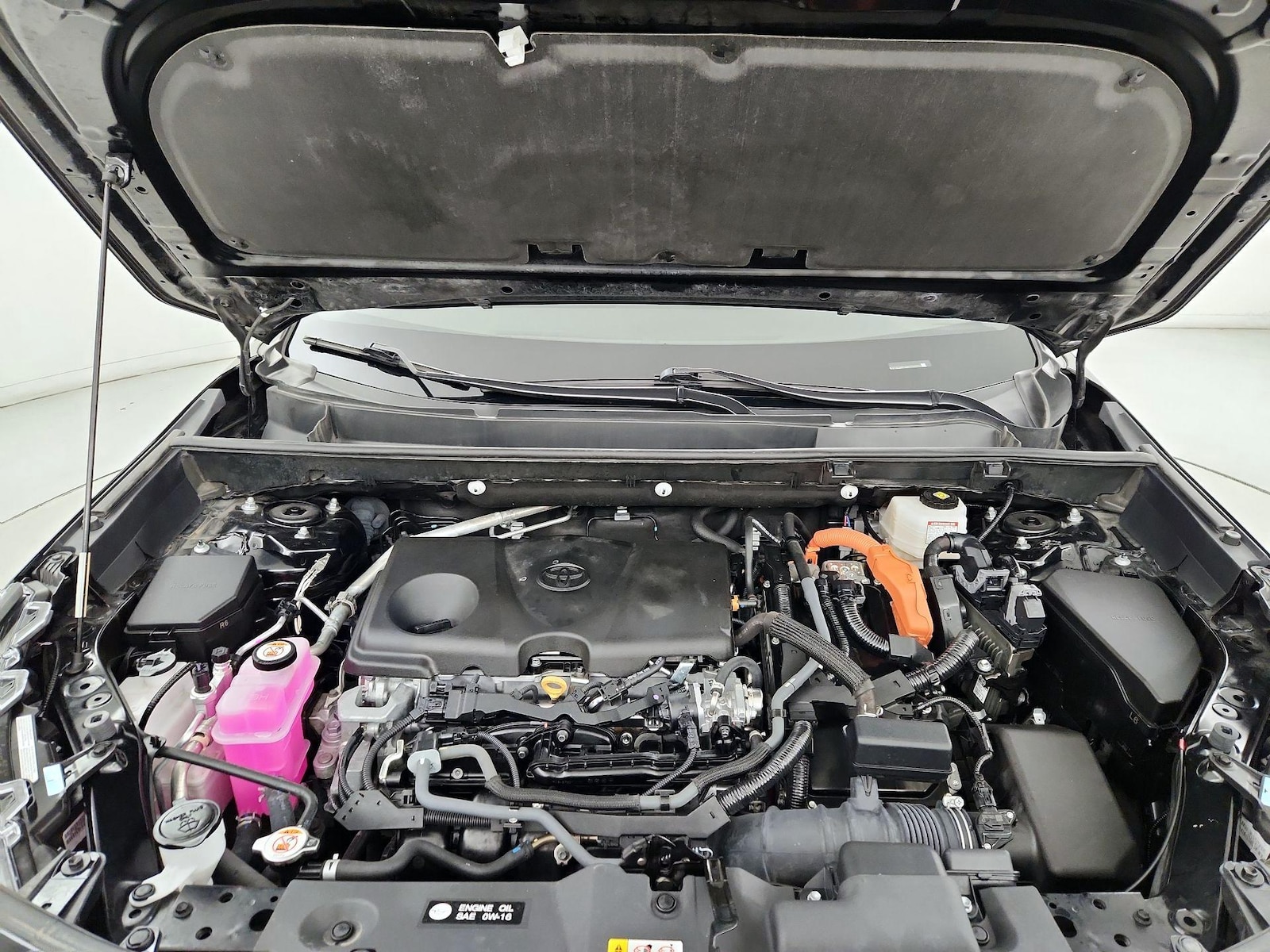 2024 Toyota RAV4 LE - Photo 22