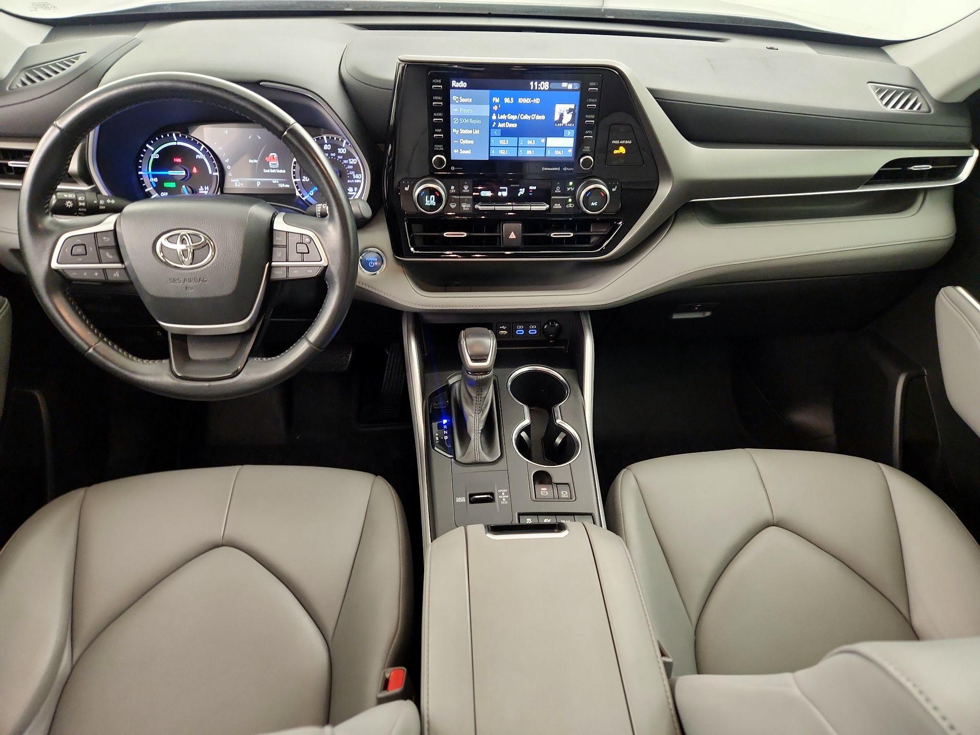 Thumbnail: 2022 Toyota Highlander - 9