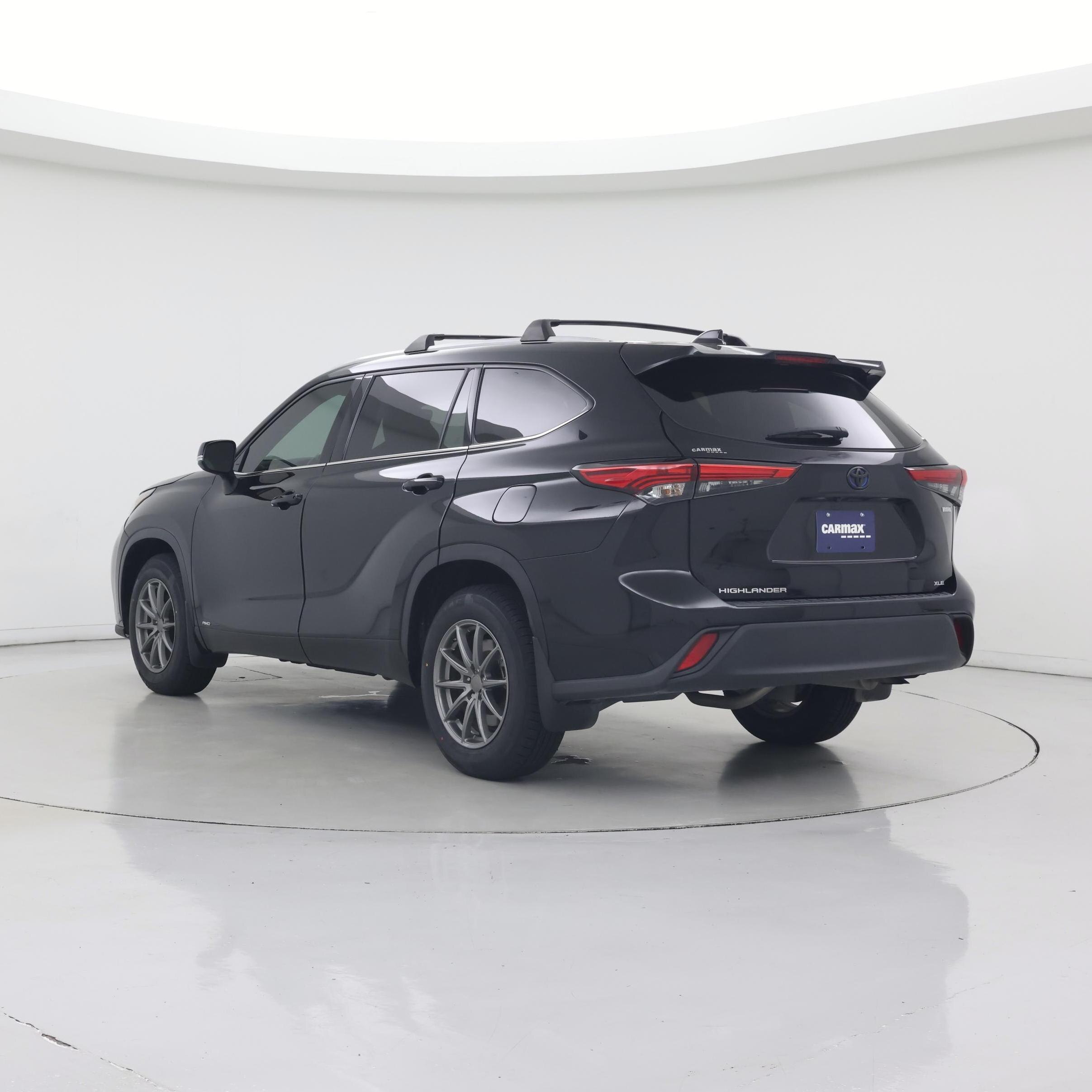 Thumbnail: 2022 Toyota Highlander - 2