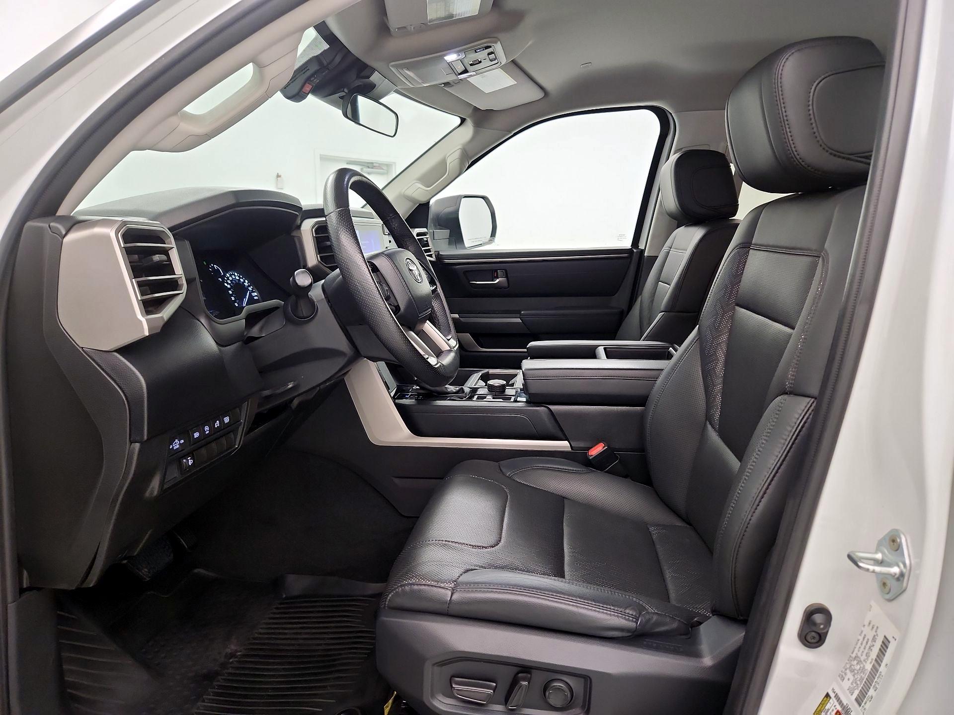Thumbnail: 2024 Toyota Tundra - 11