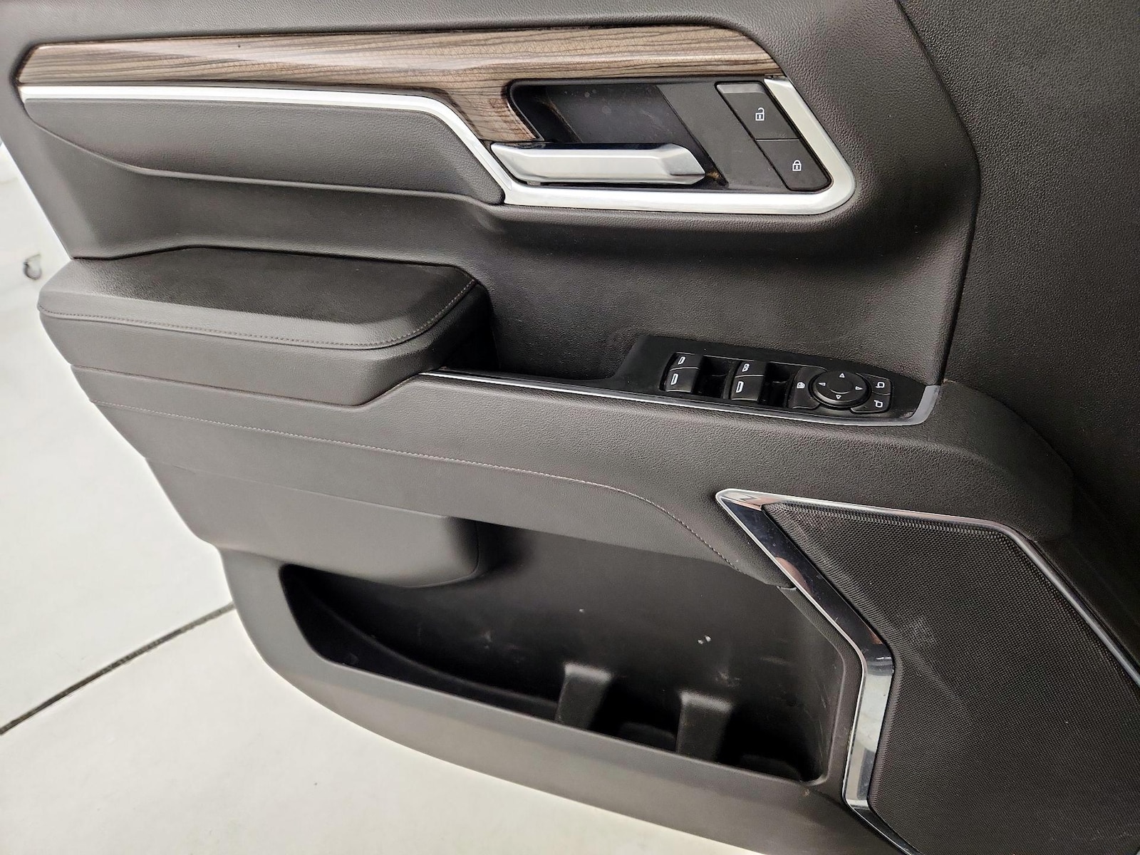 2025 Chevrolet Silverado 1500 LT Trail Boss - Photo 13