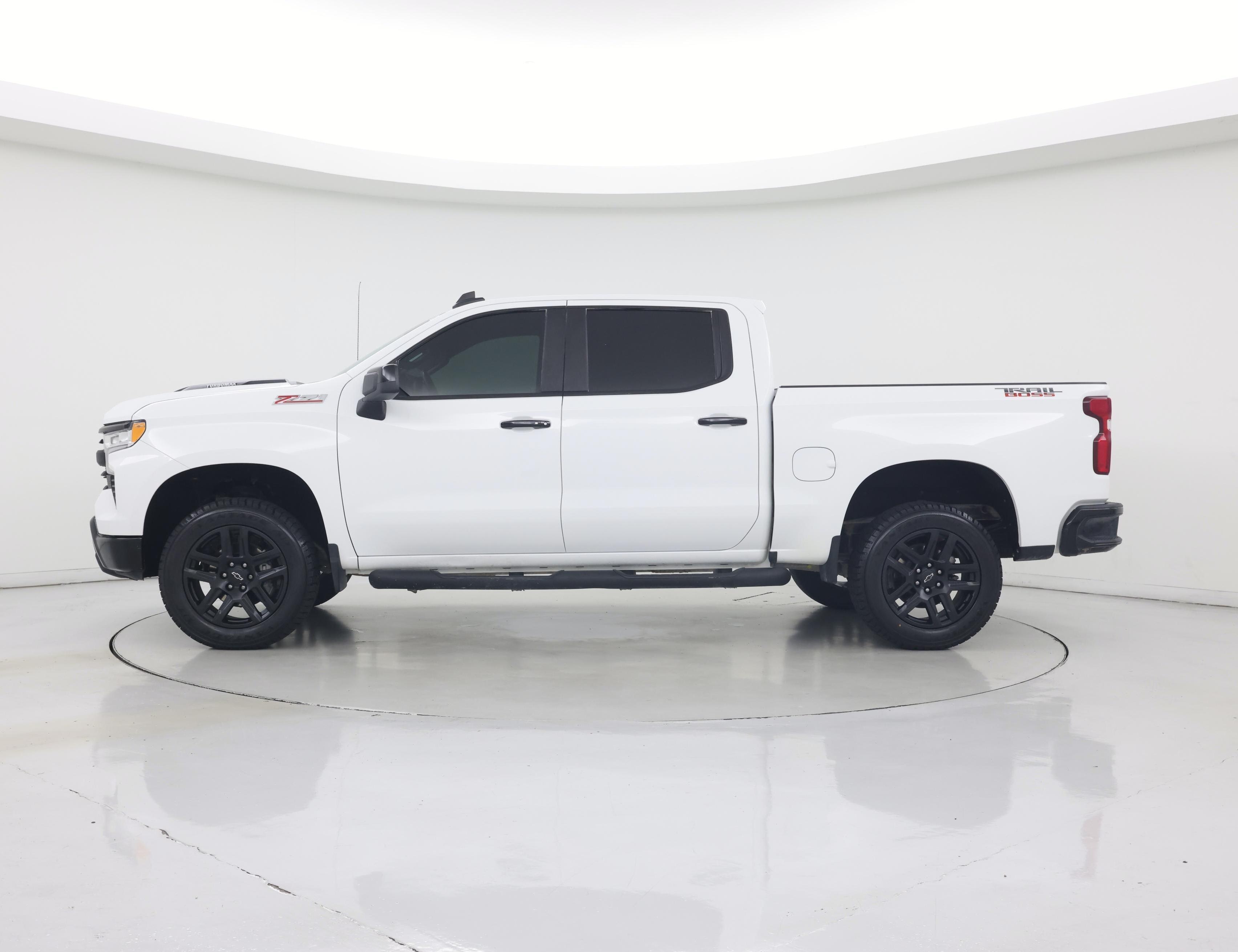 Thumbnail: 2025 Chevrolet Silverado 1500 - 3