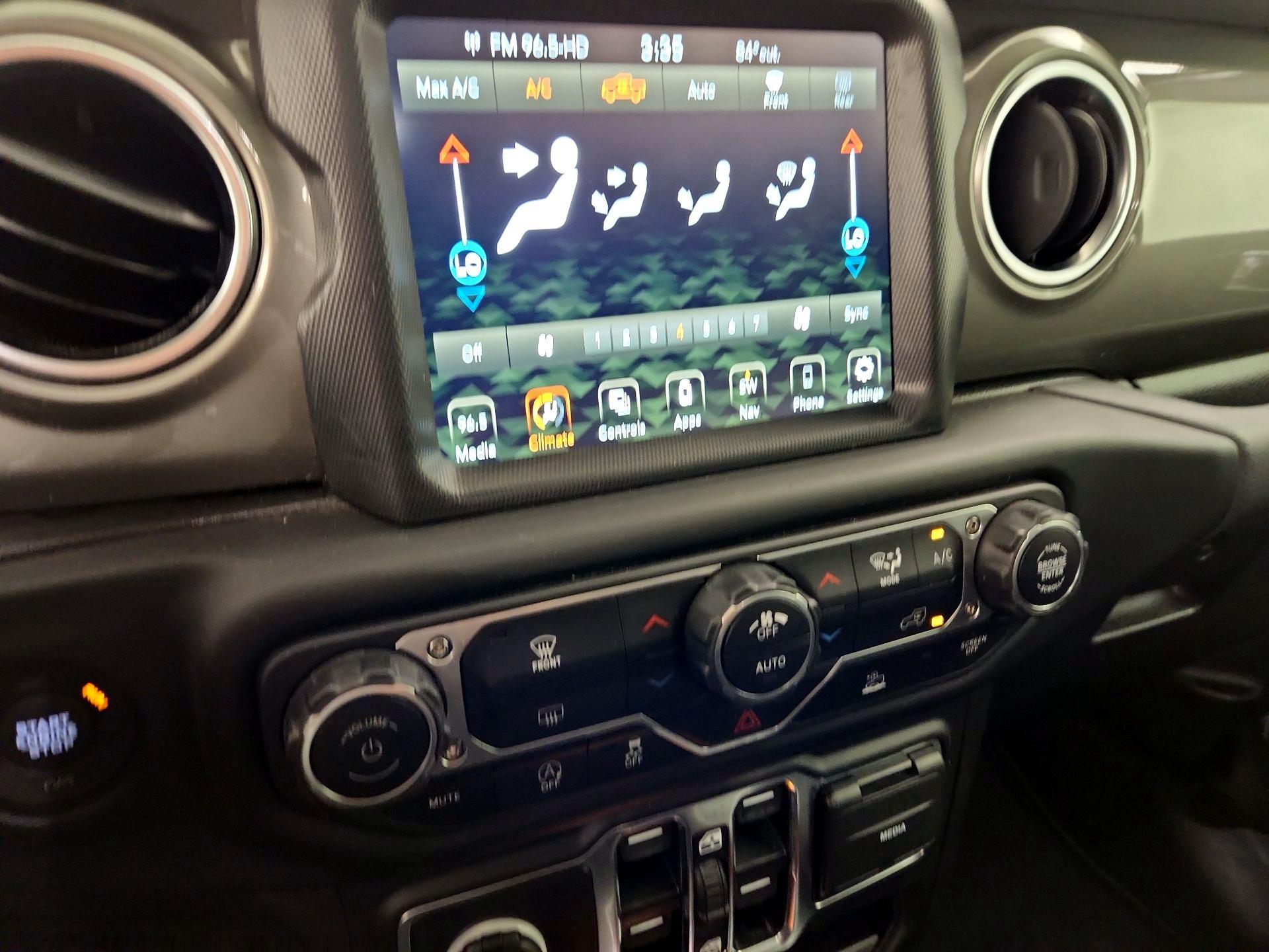 Thumbnail: 2023 Jeep Gladiator - 17