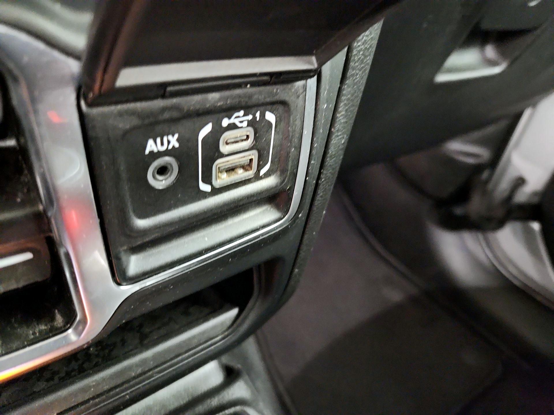 Thumbnail: 2023 Jeep Gladiator - 19