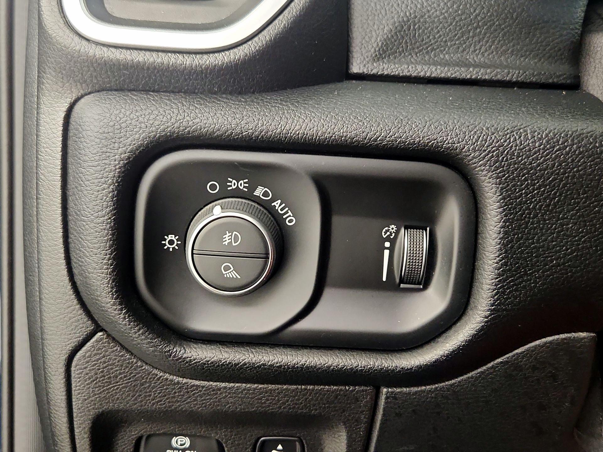 Thumbnail: 2021 RAM 1500 - 13