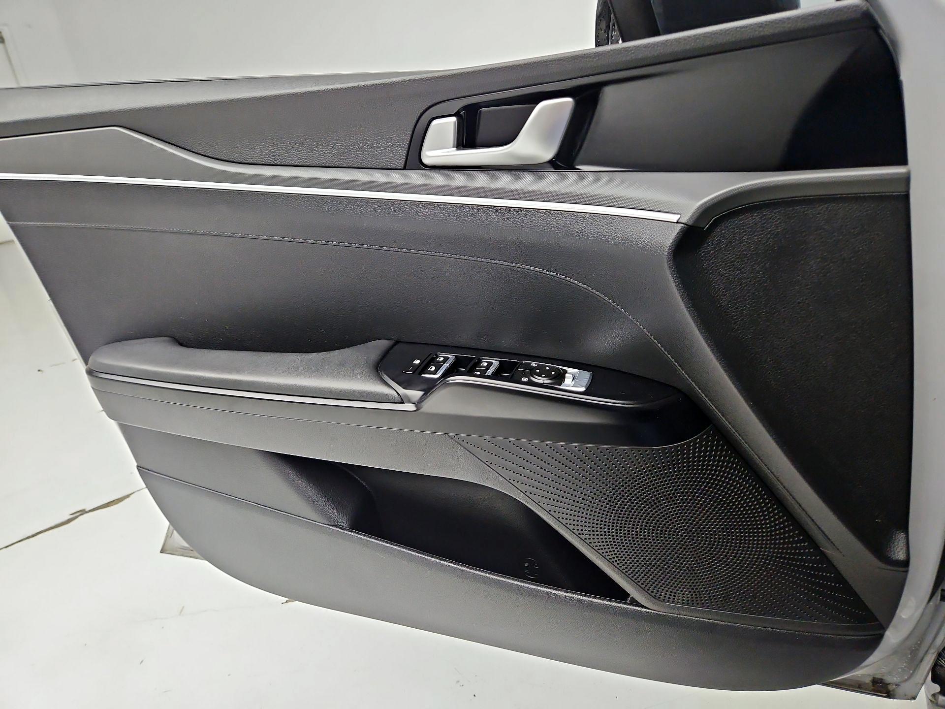 Thumbnail: 2022 Kia K5 - 12