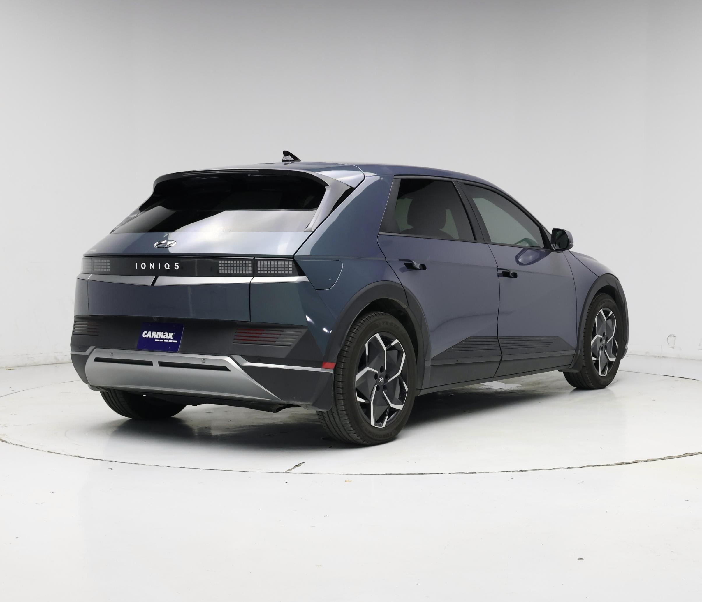 Thumbnail: 2023 Hyundai Ioniq 5 - 8