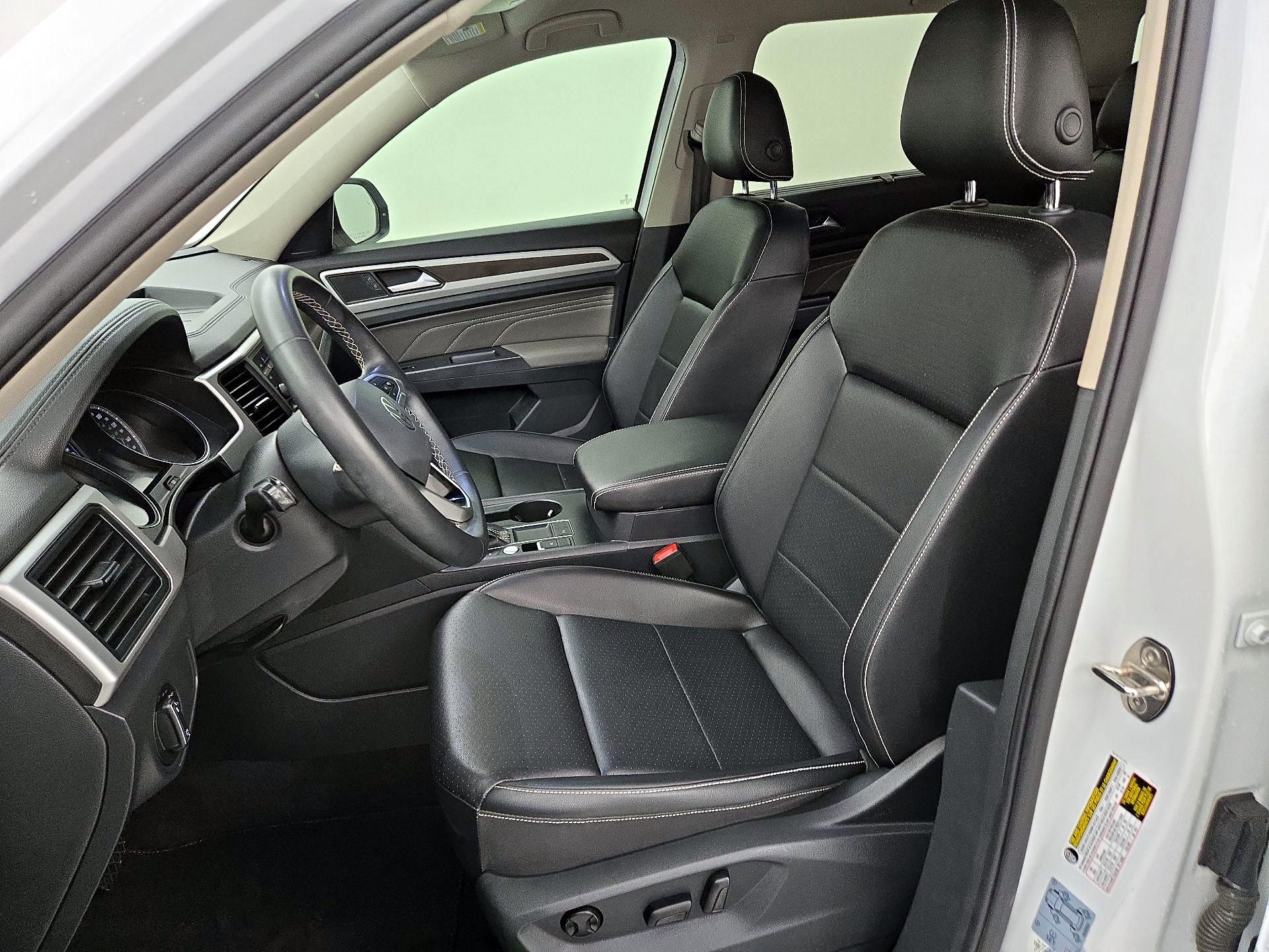 Thumbnail: 2021 Volkswagen Atlas - 11