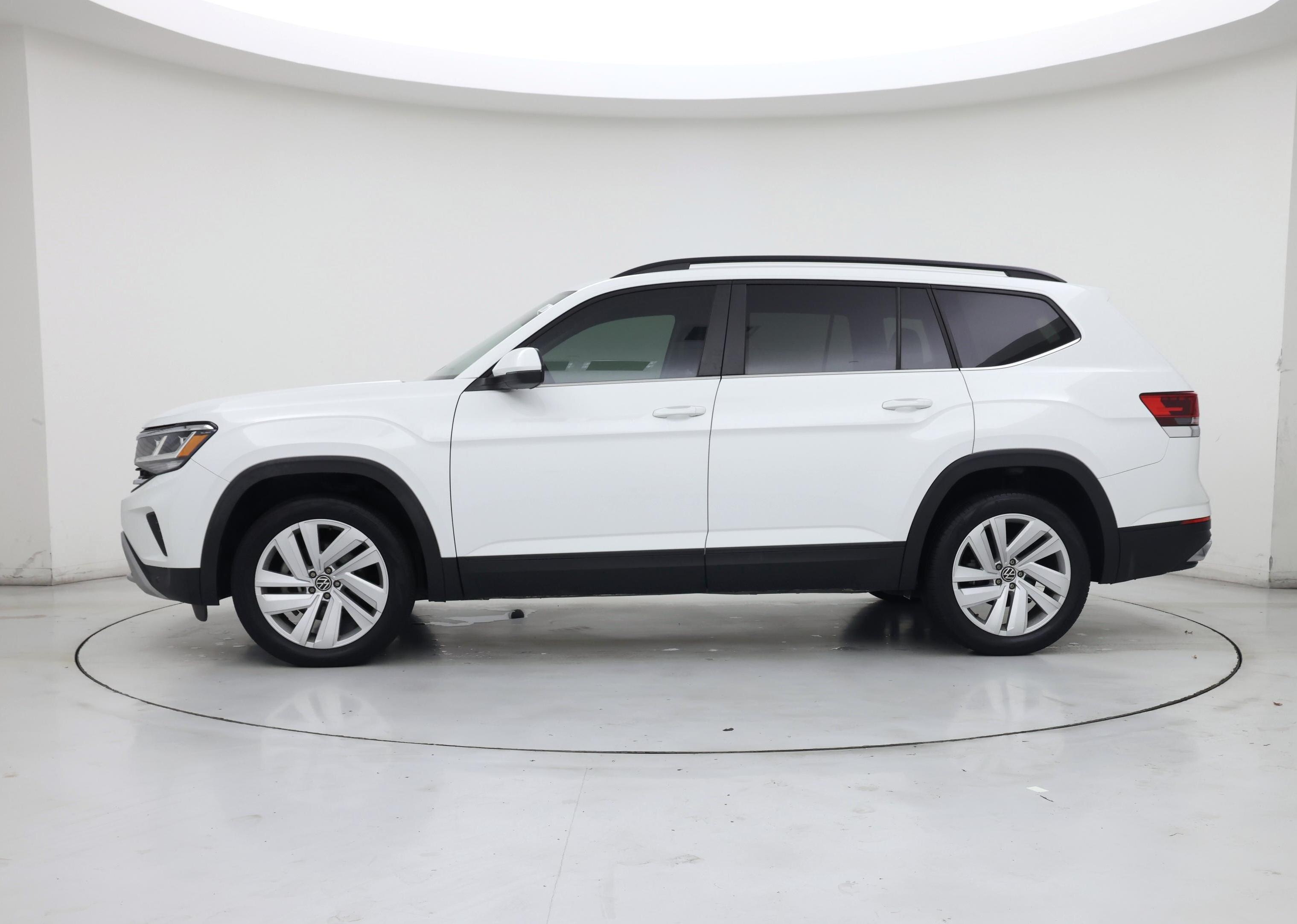 Thumbnail: 2021 Volkswagen Atlas - 3