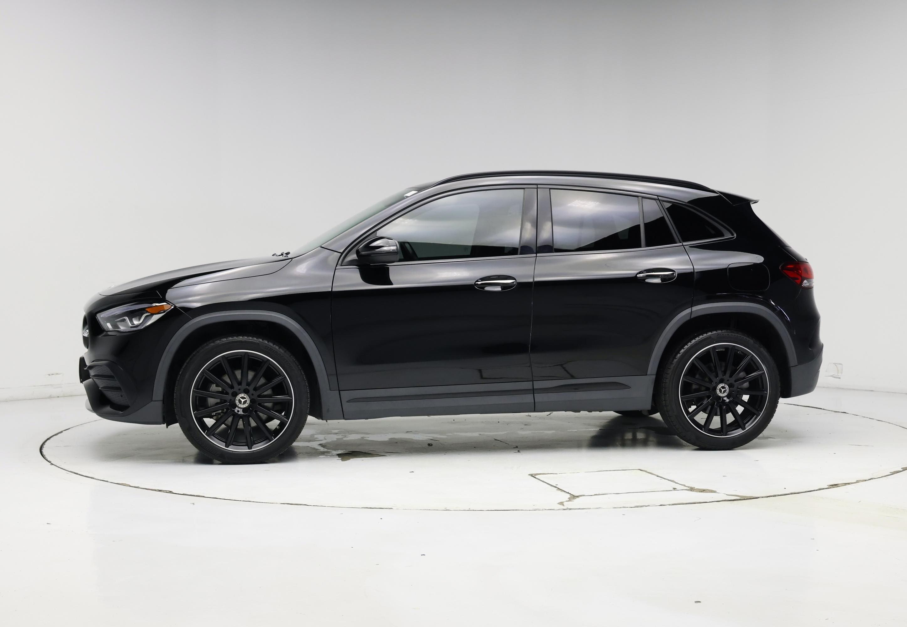 Thumbnail: 2023 Mercedes-Benz GLA - 3