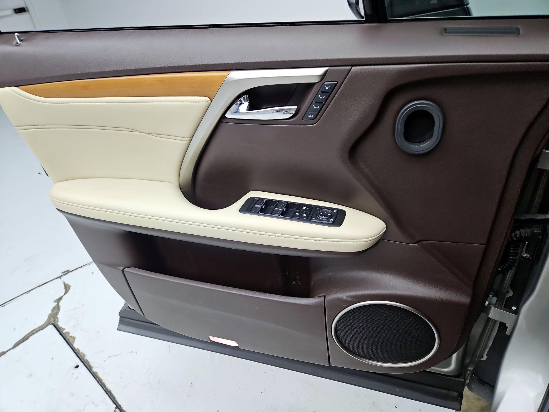 Thumbnail: 2019 Lexus RX - 12