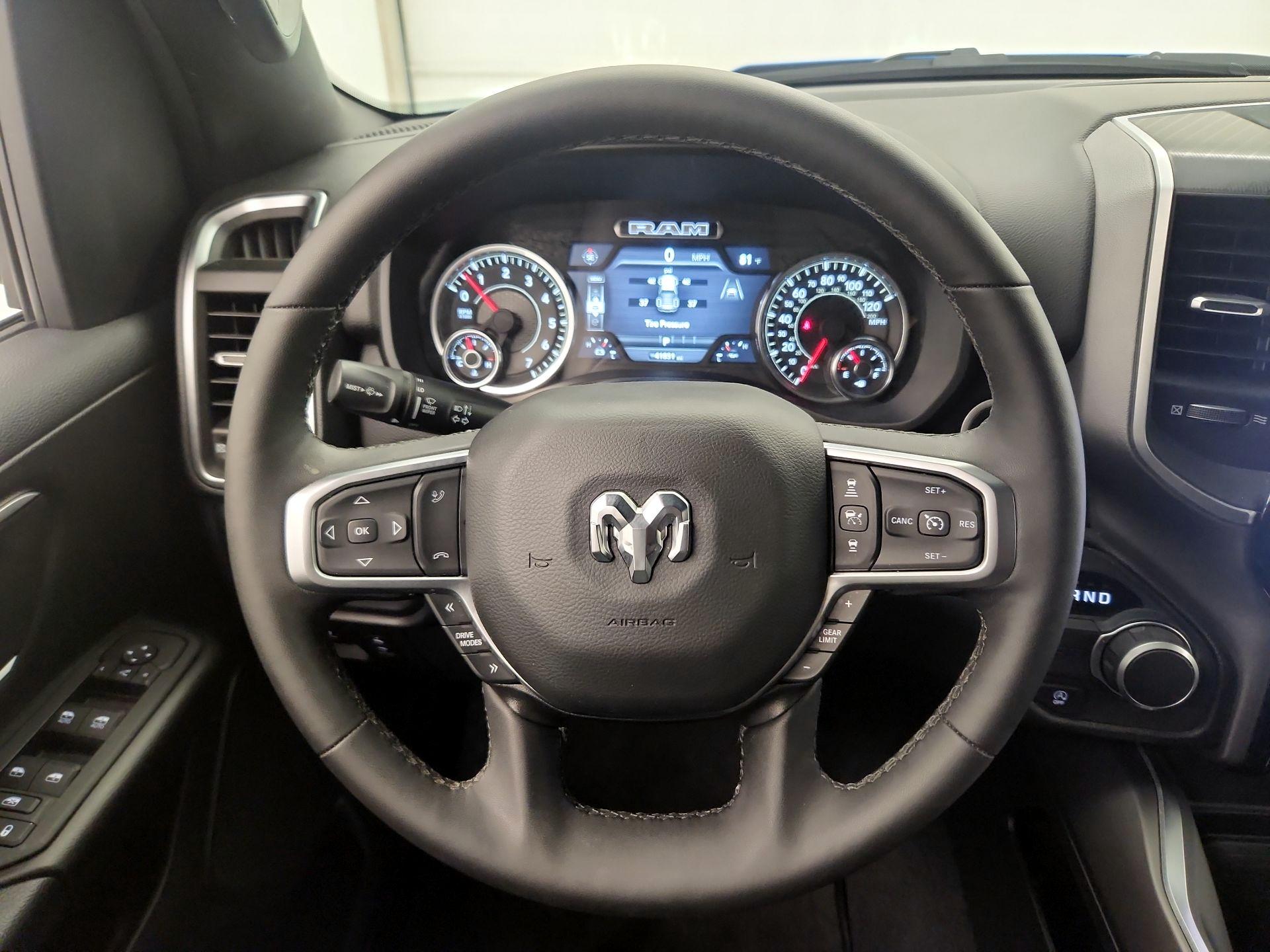 Thumbnail: 2025 RAM 1500 - 10