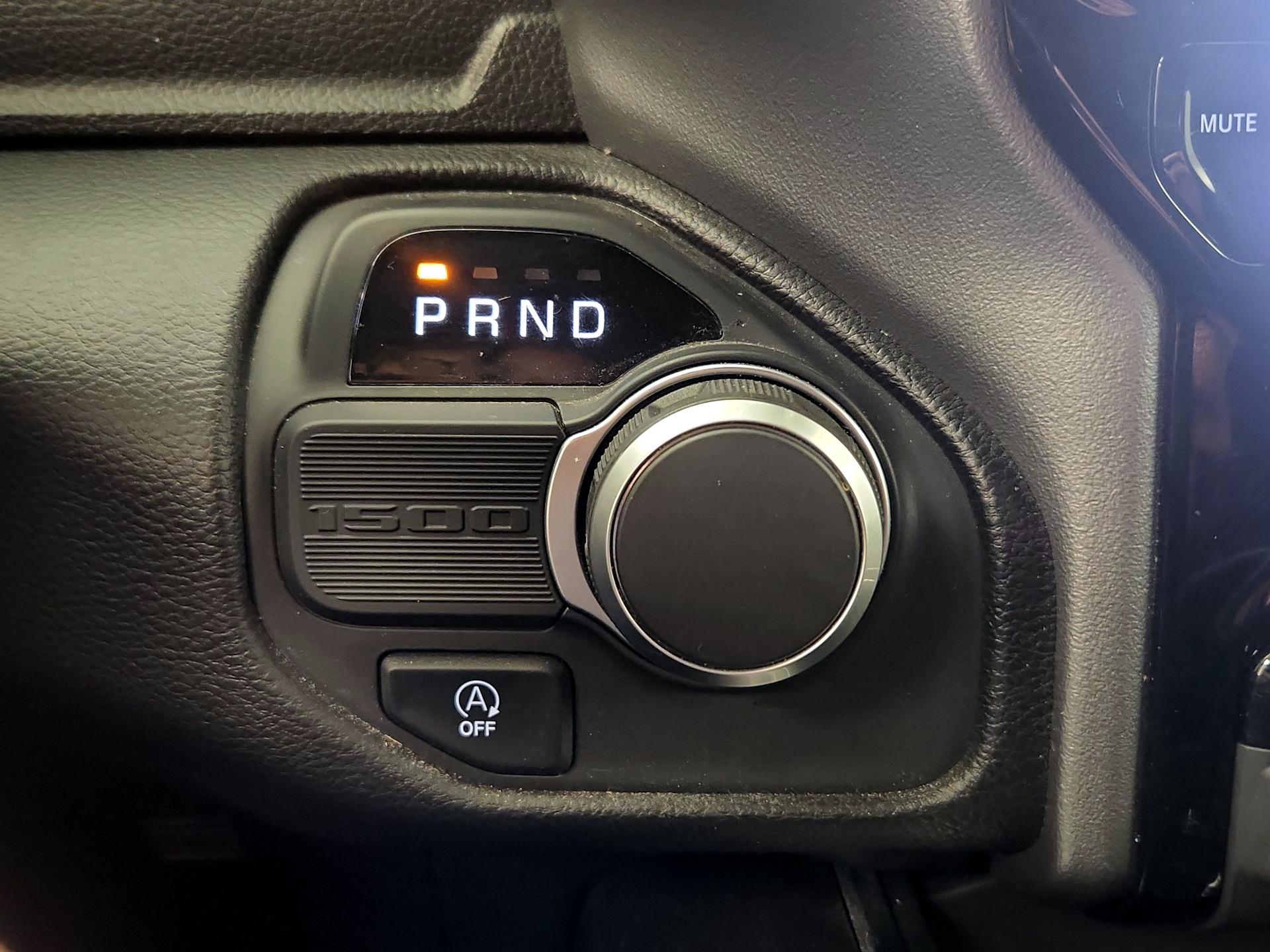 Thumbnail: 2025 RAM 1500 - 18