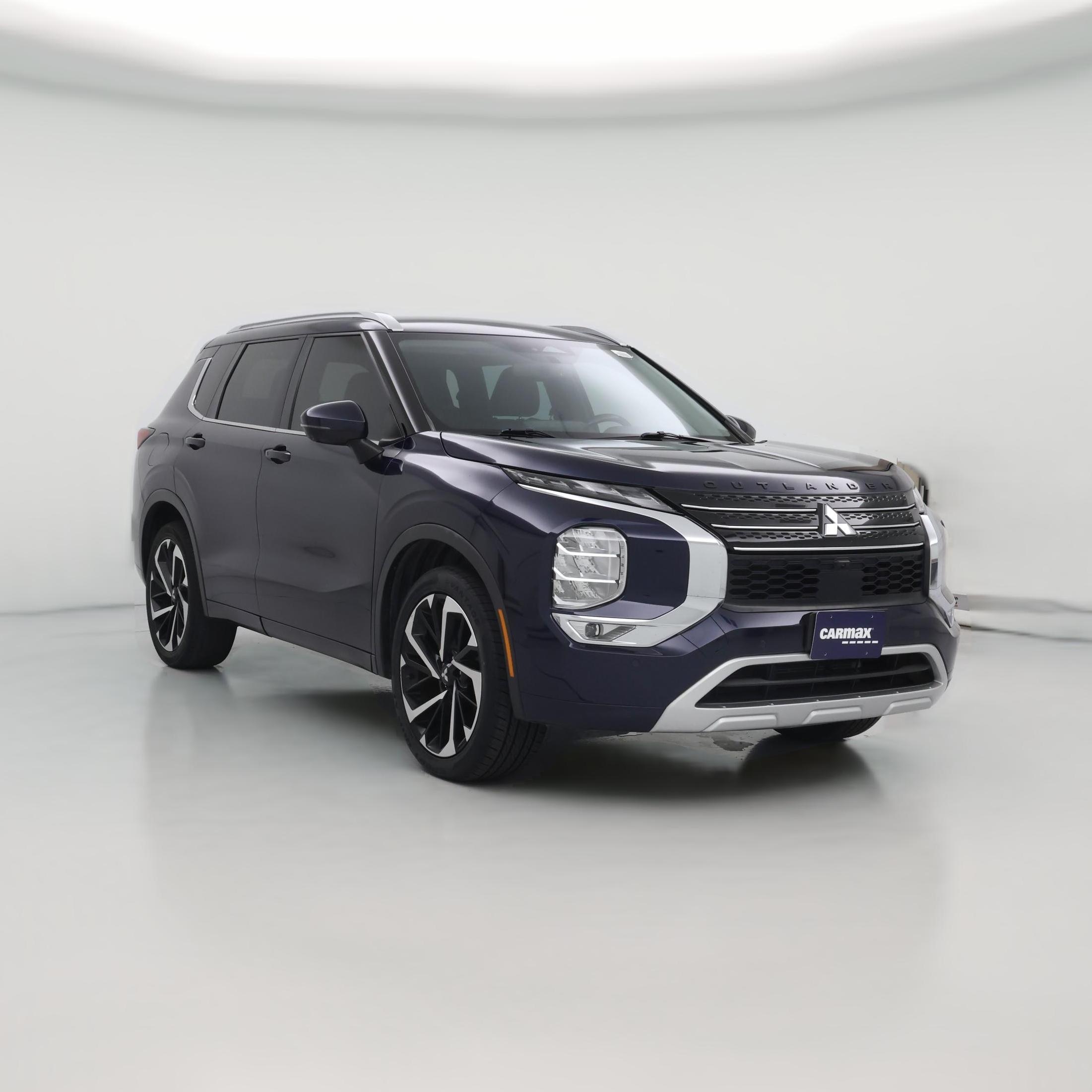 Thumbnail: 2022 Mitsubishi Outlander - 1
