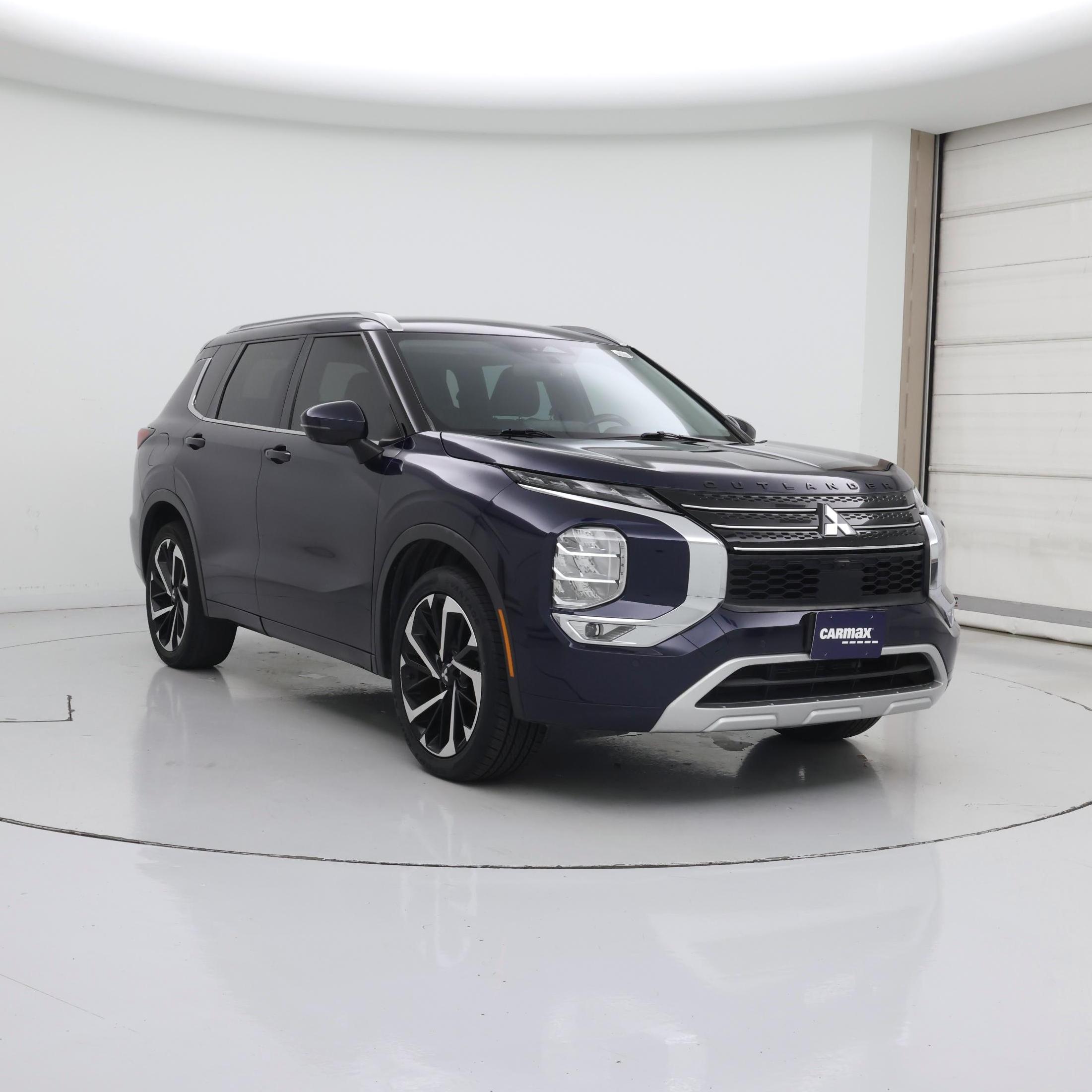 Blue 2022 Mitsubishi Outlander SUV / Crossover Front-Wheel Drive Automatic