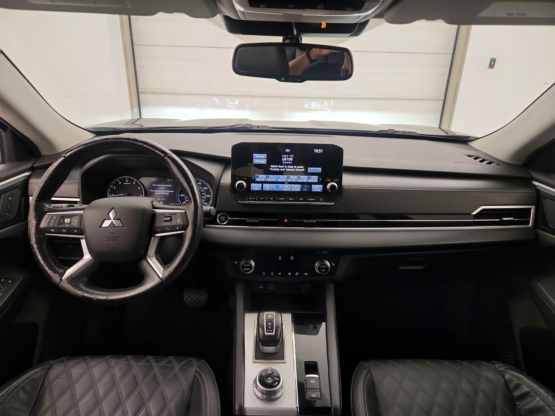 Thumbnail: 2022 Mitsubishi Outlander - 9