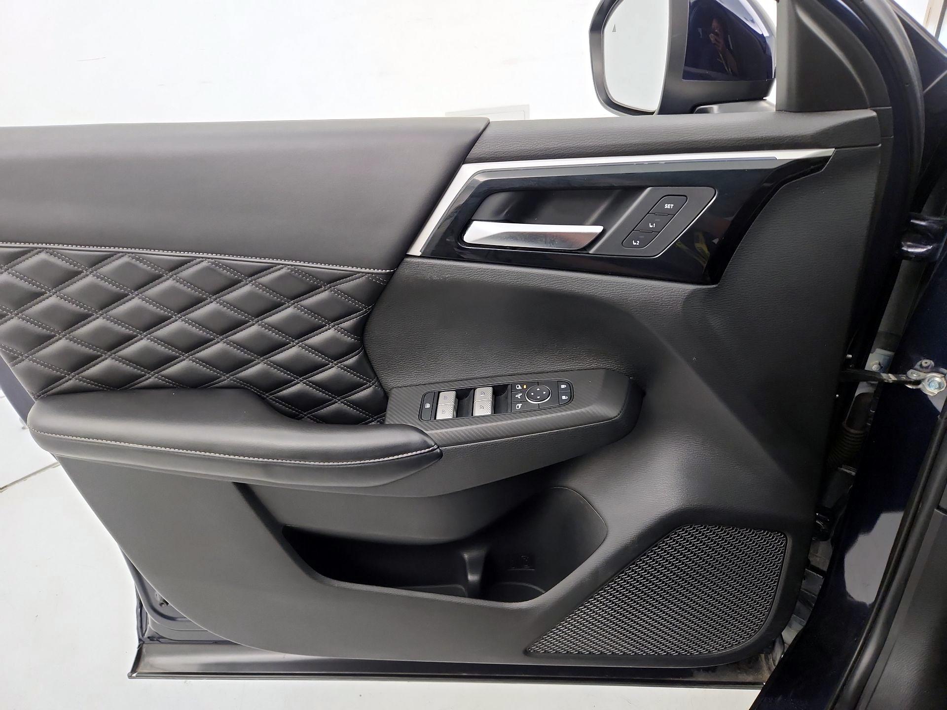 Thumbnail: 2022 Mitsubishi Outlander - 12