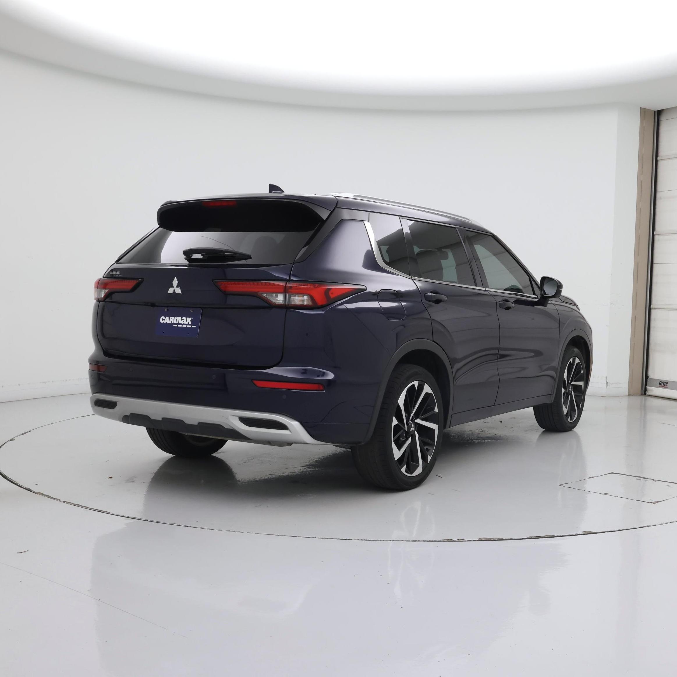 Thumbnail: 2022 Mitsubishi Outlander - 8