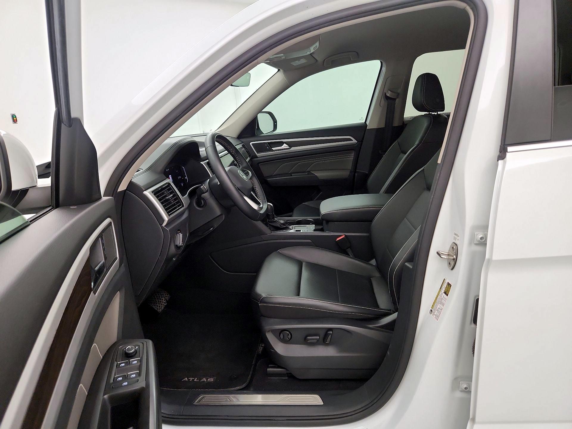 Thumbnail: 2023 Volkswagen Atlas - 11
