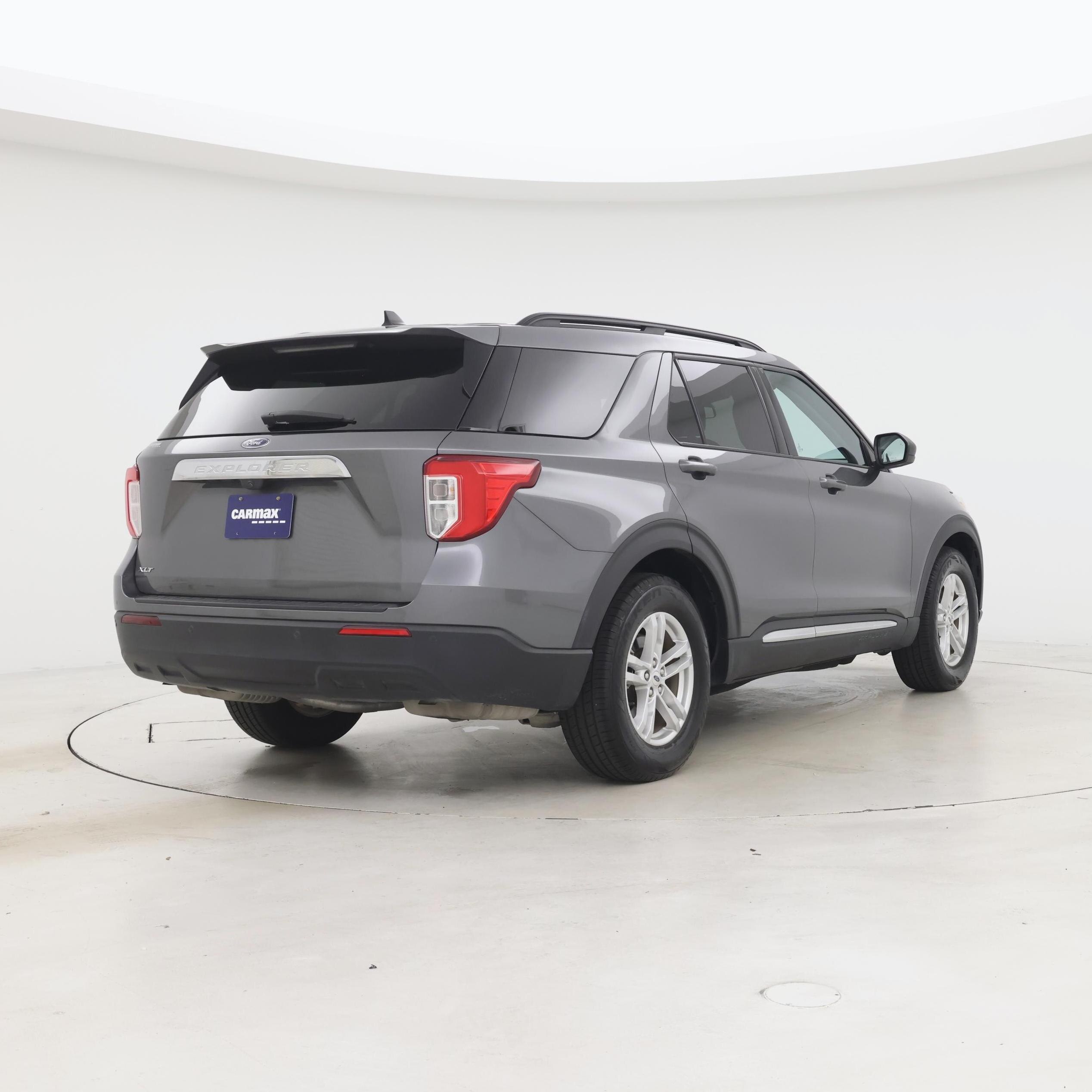 Thumbnail: 2023 Ford Explorer - 8