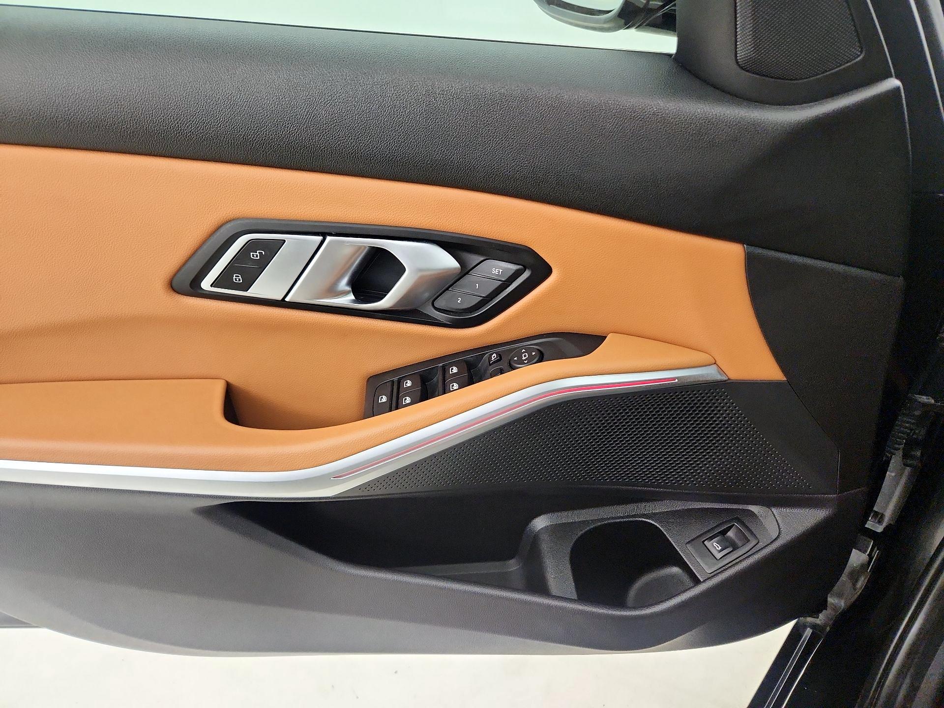 Thumbnail: 2022 BMW 3 Series - 12