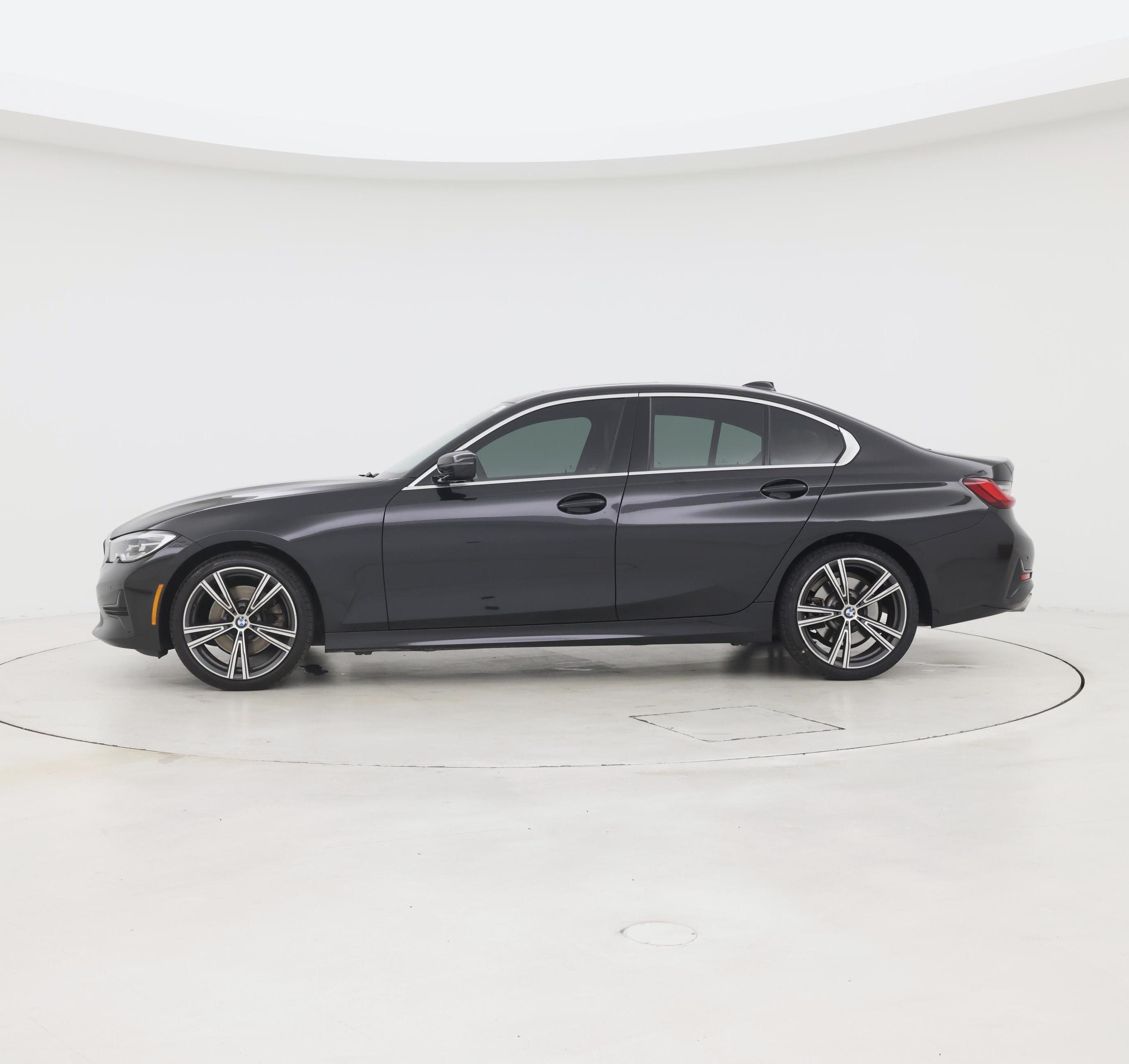 Thumbnail: 2022 BMW 3 Series - 3