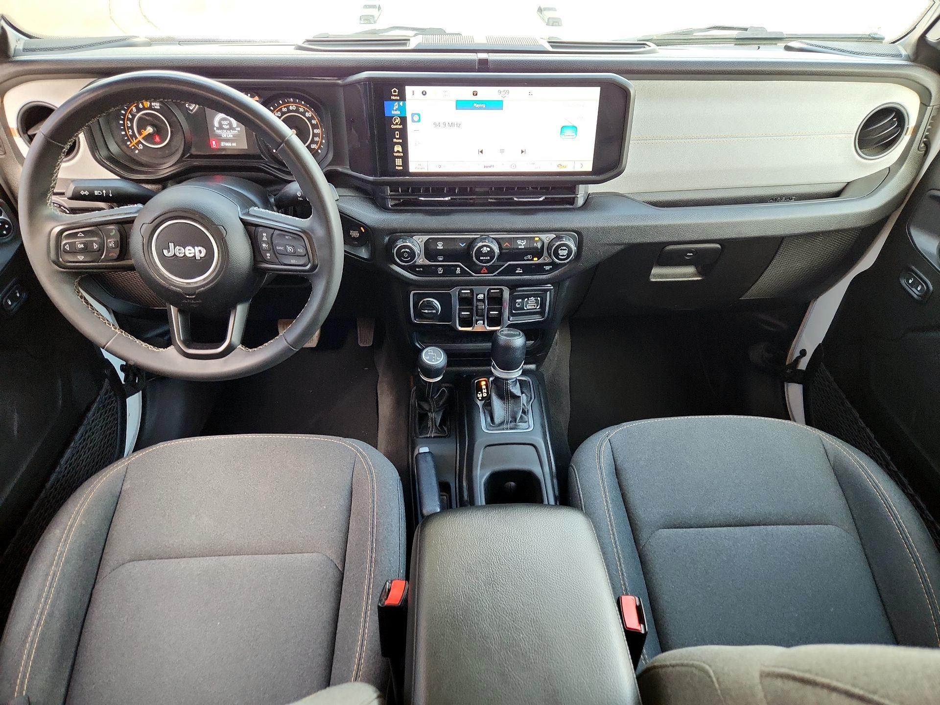 Thumbnail: 2025 Jeep Gladiator - 8