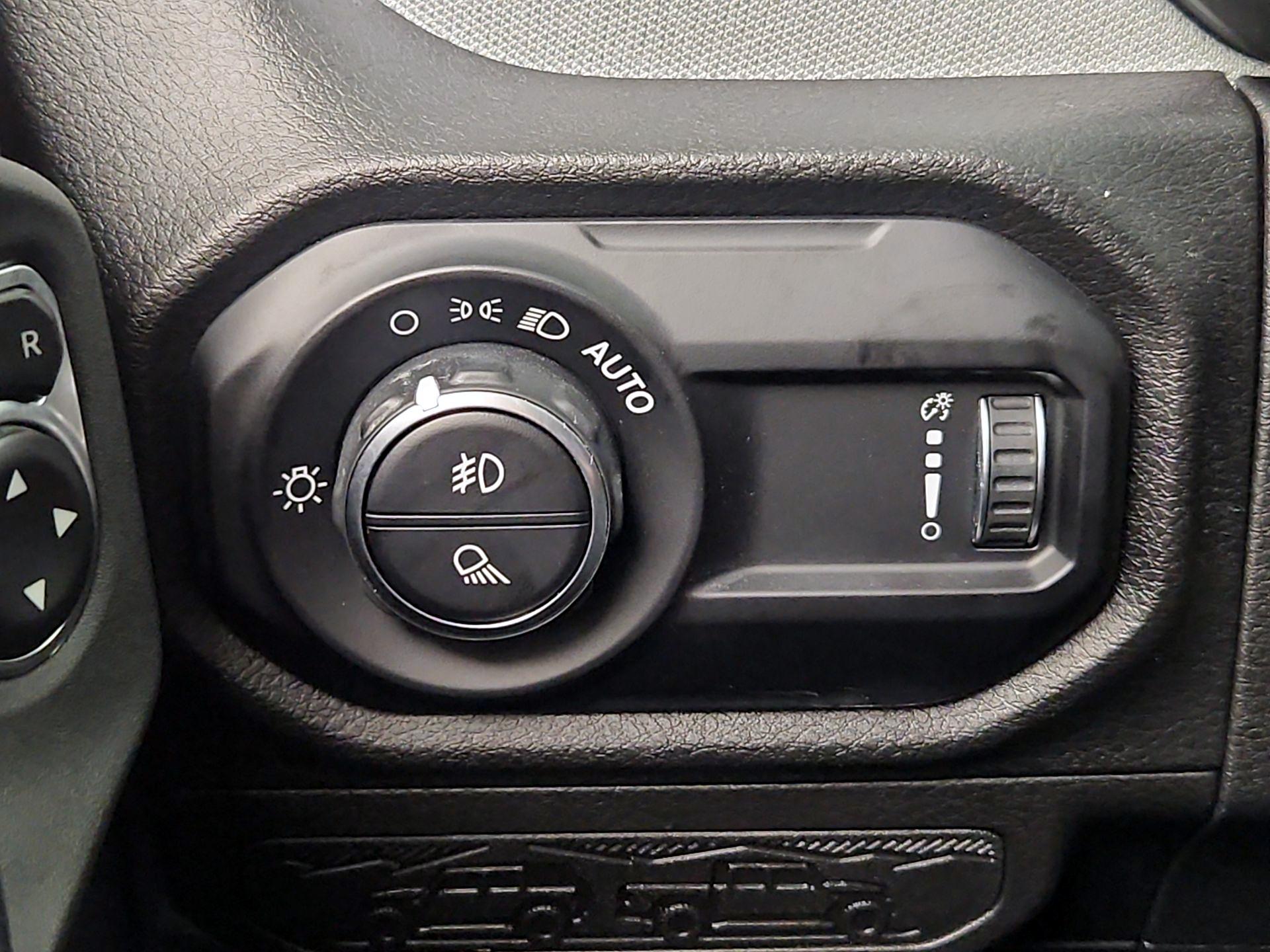 Thumbnail: 2025 Jeep Gladiator - 13
