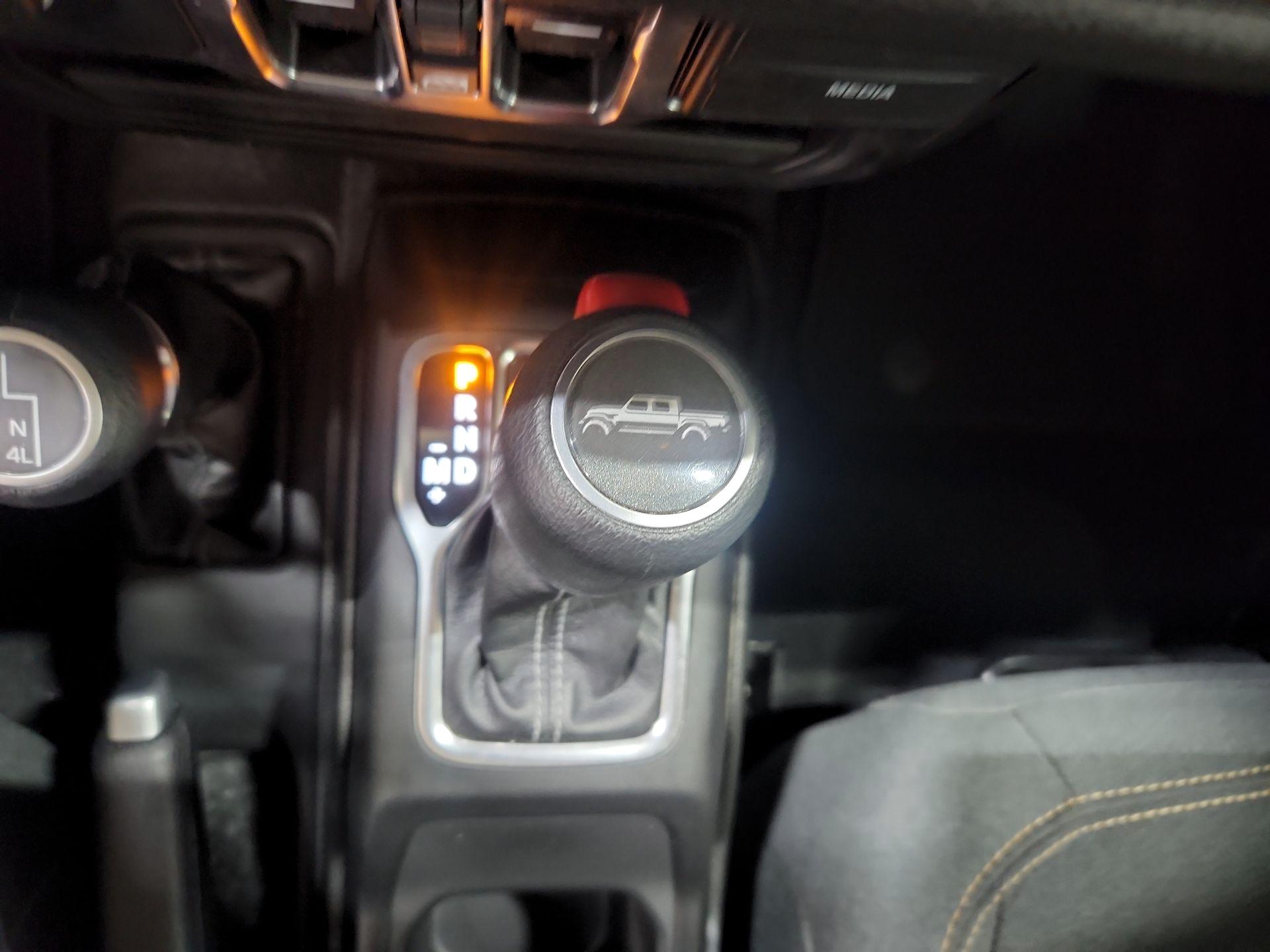 Thumbnail: 2025 Jeep Gladiator - 17