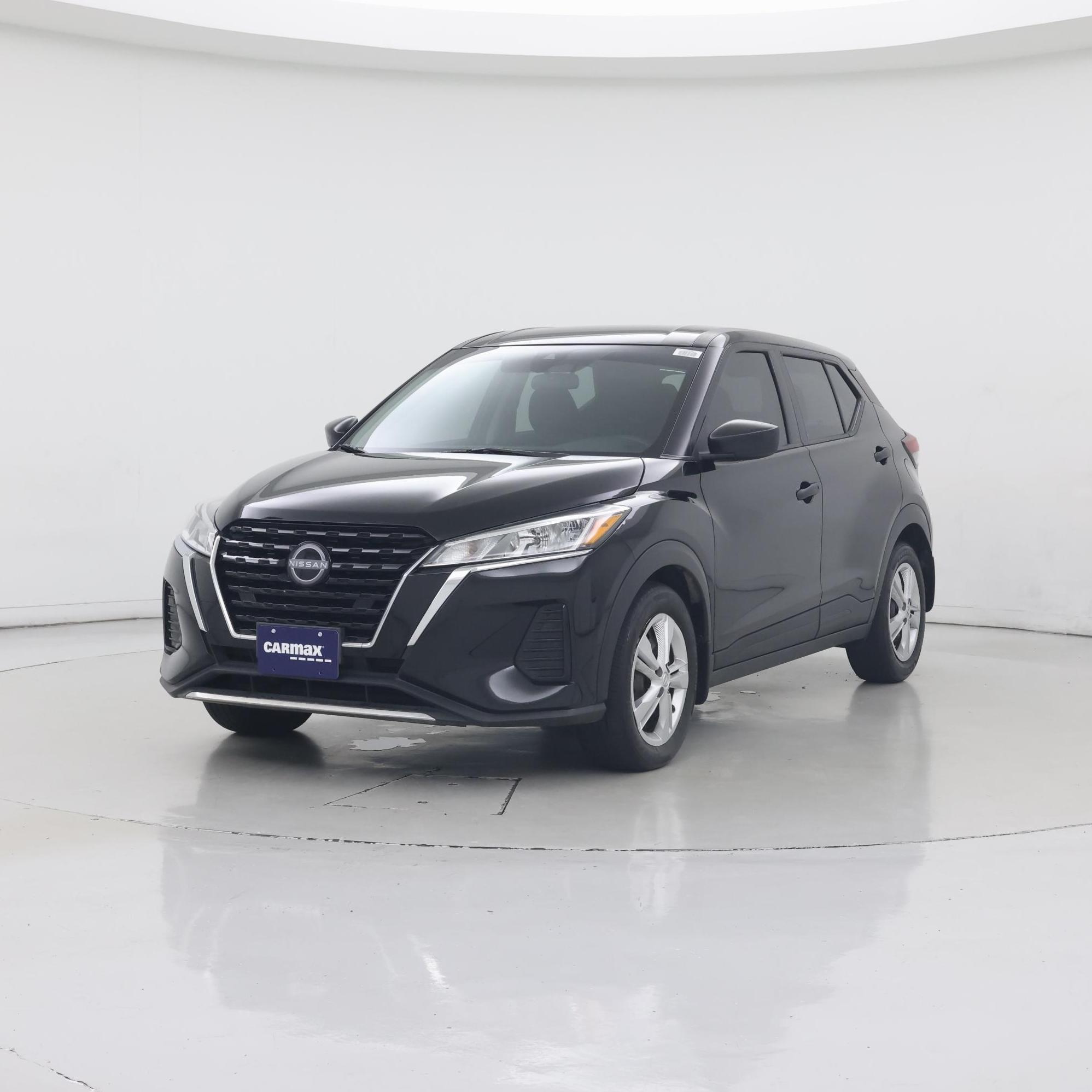 Thumbnail: 2023 Nissan Kicks - 4