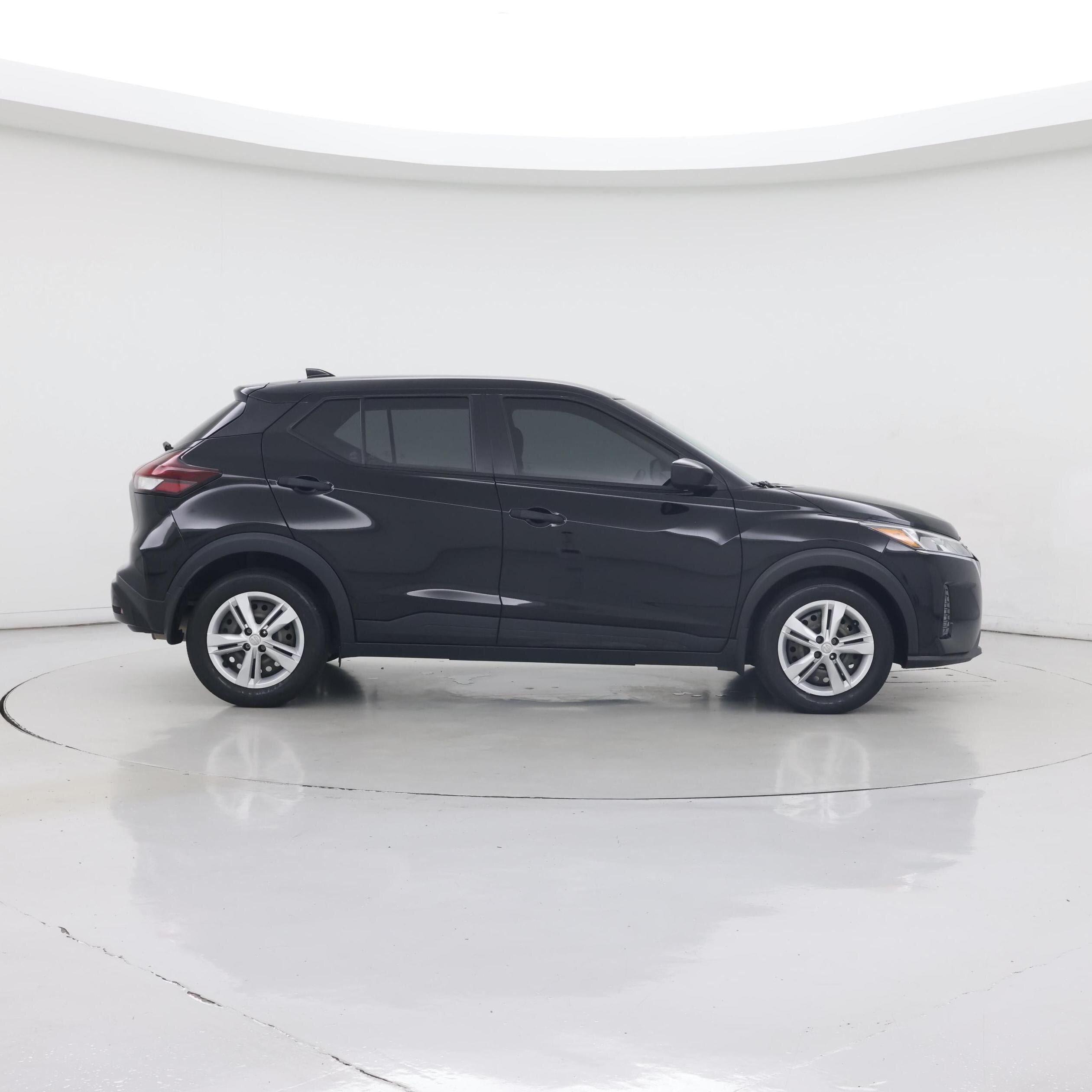 Thumbnail: 2023 Nissan Kicks - 7