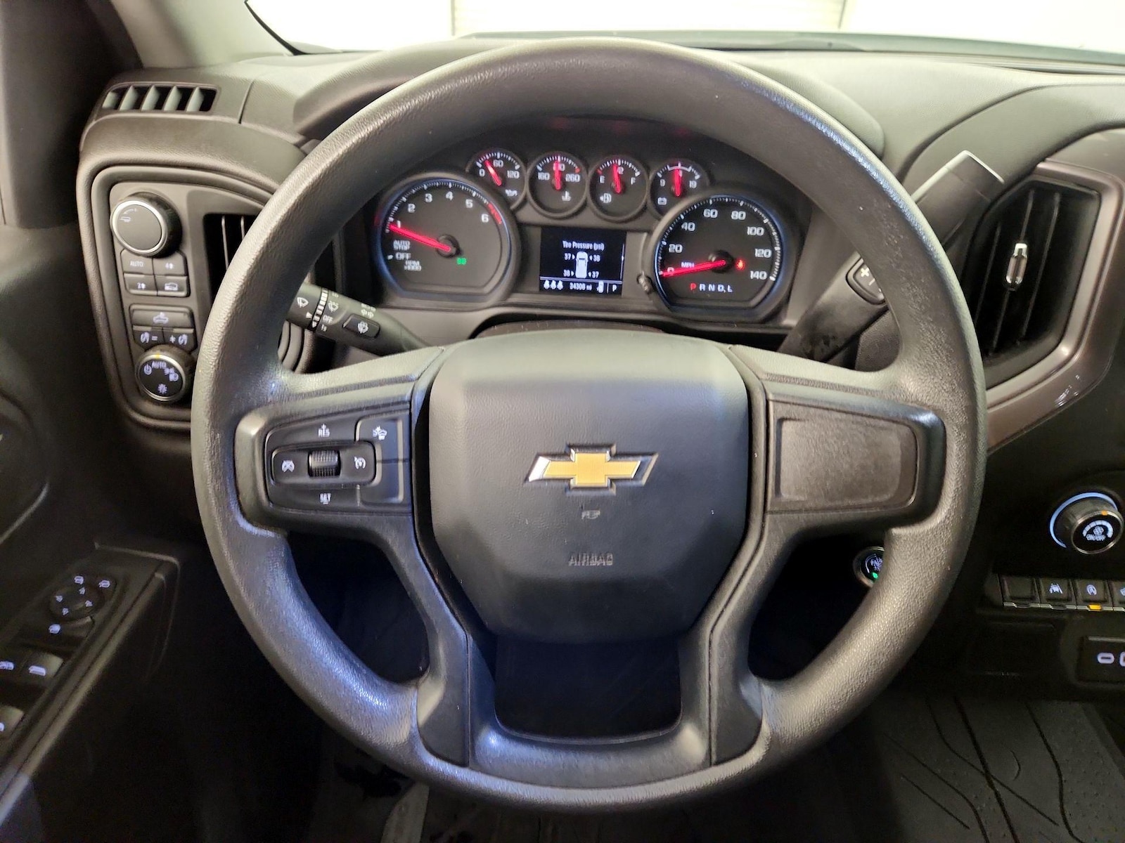 2024 Chevrolet Silverado 1500 Custom - Photo 11