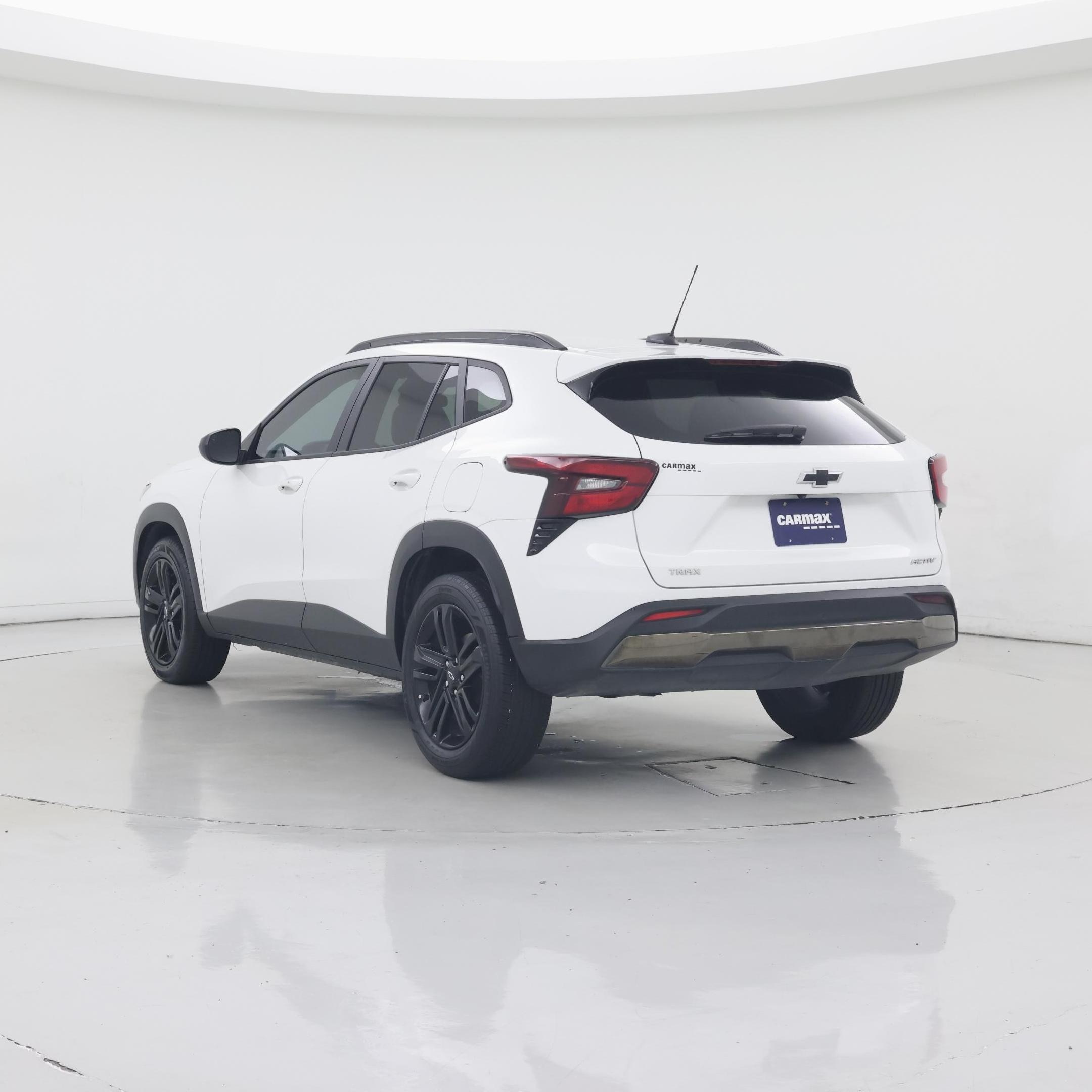 Thumbnail: 2024 Chevrolet Trax - 2