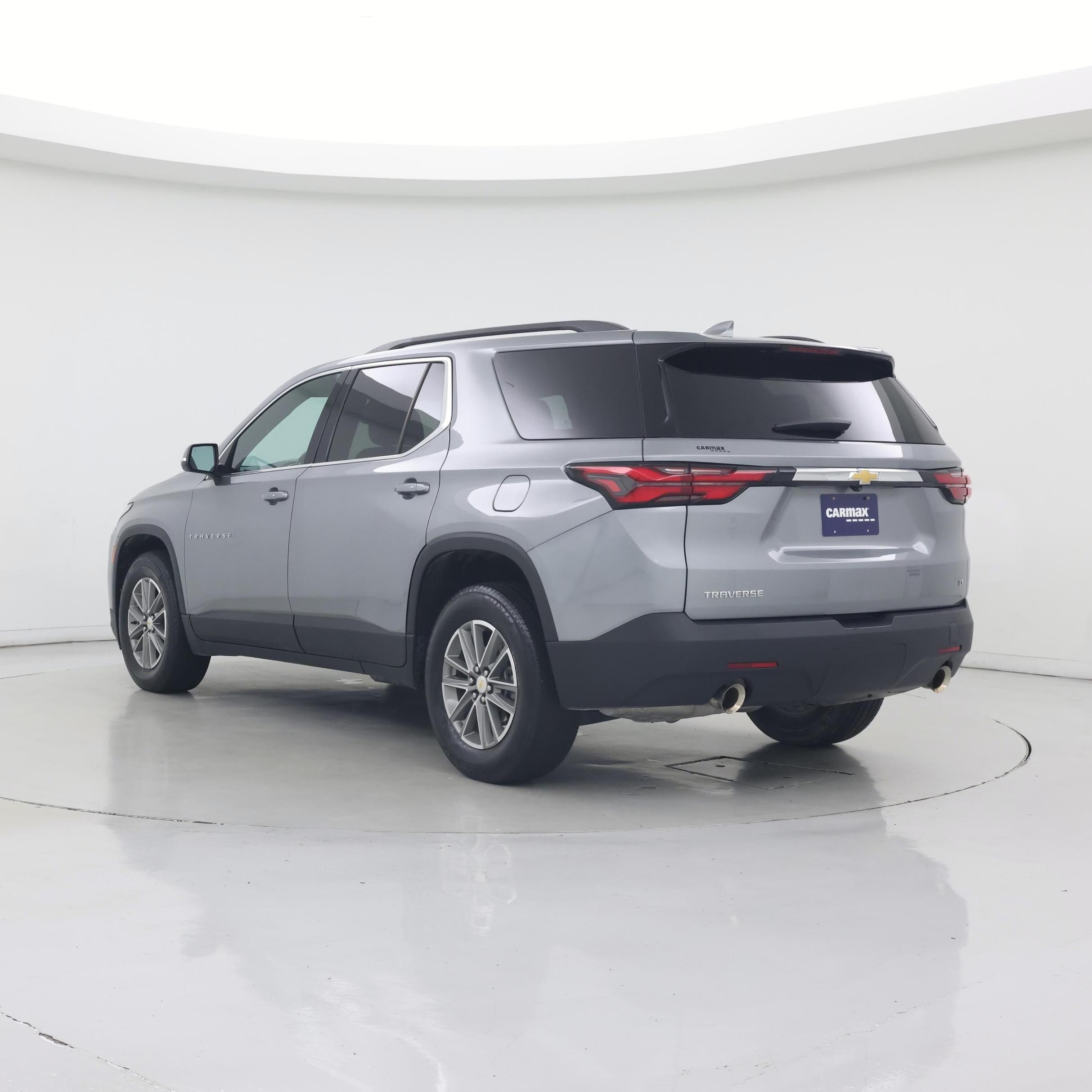 Thumbnail: 2023 Chevrolet Traverse - 2