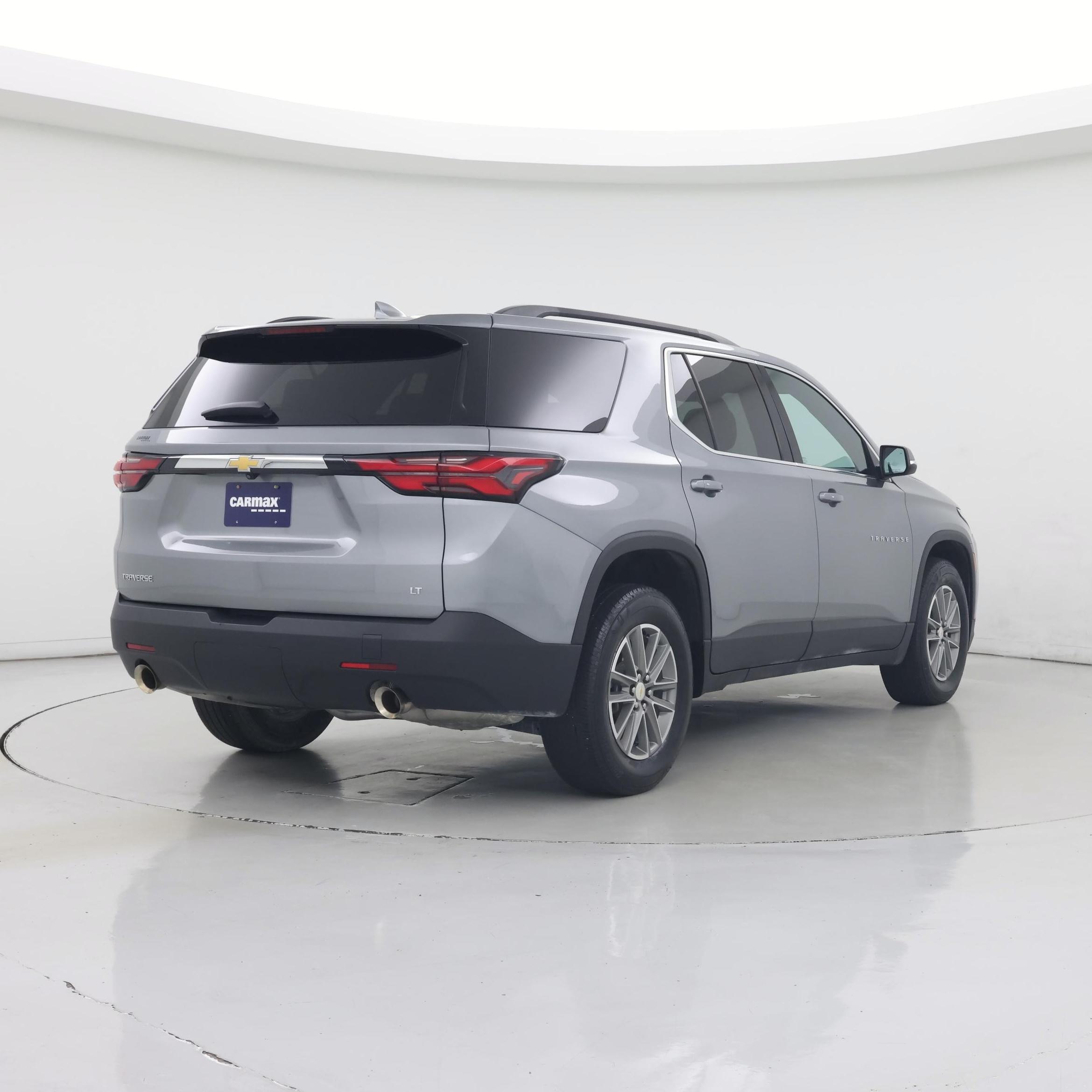 Thumbnail: 2023 Chevrolet Traverse - 8