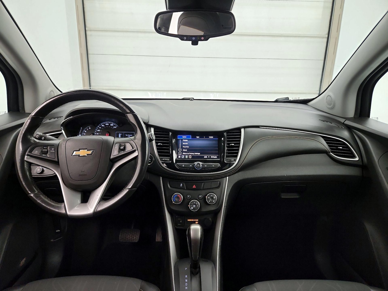 2022 Chevrolet Trax LT - Photo 10